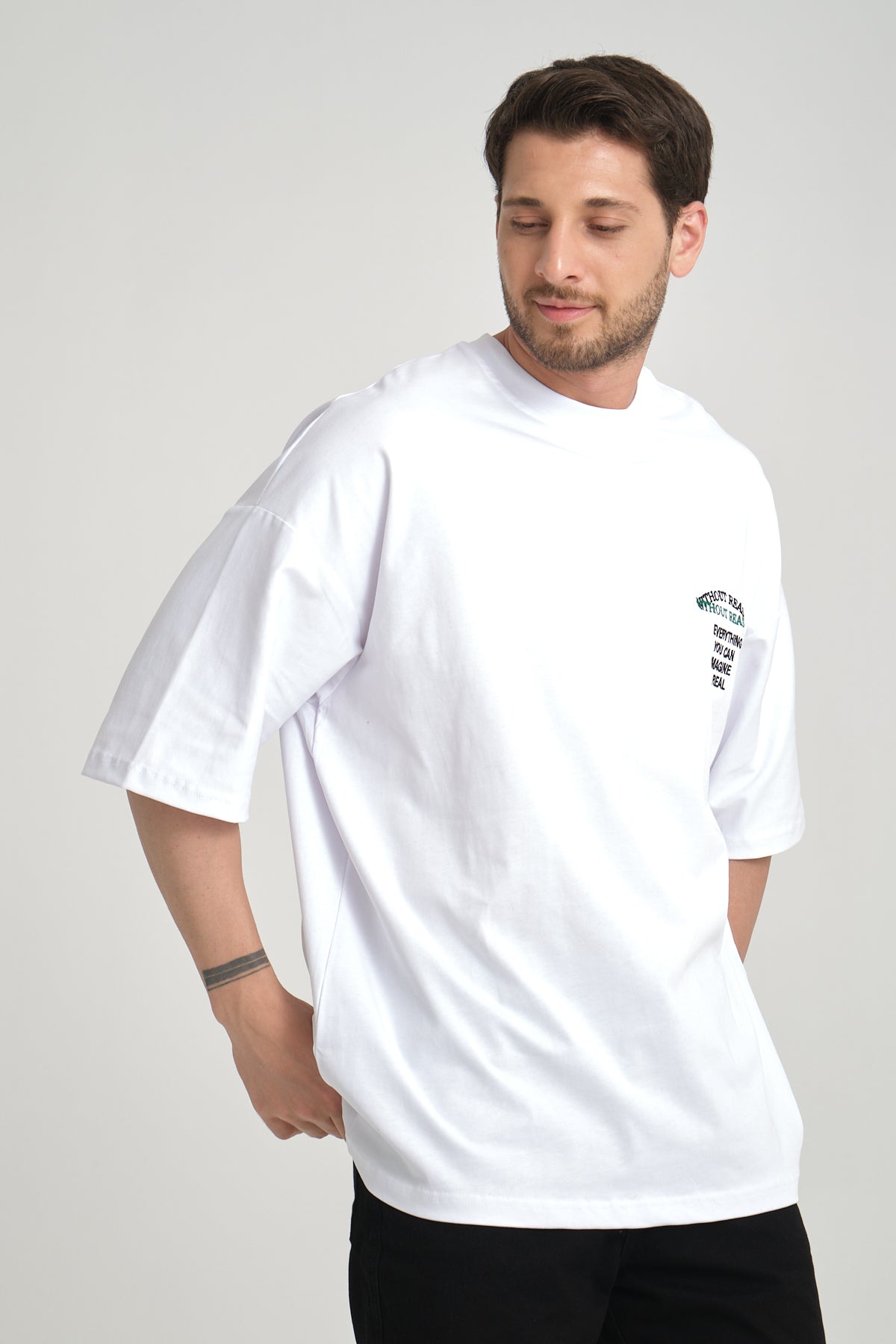 "CREATE" Back Patch Embroidered Oversized T-Shirt R-5817