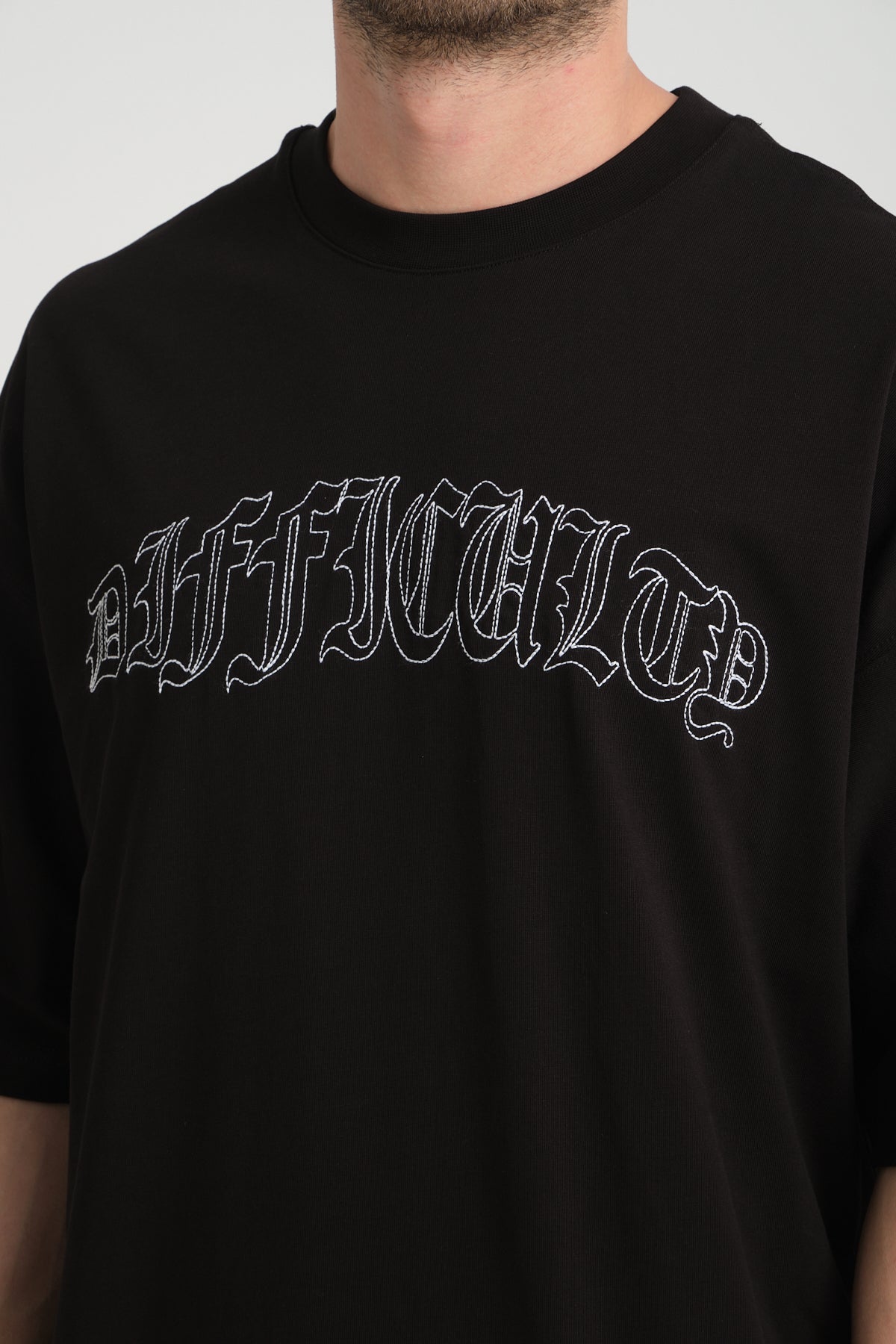 color:black