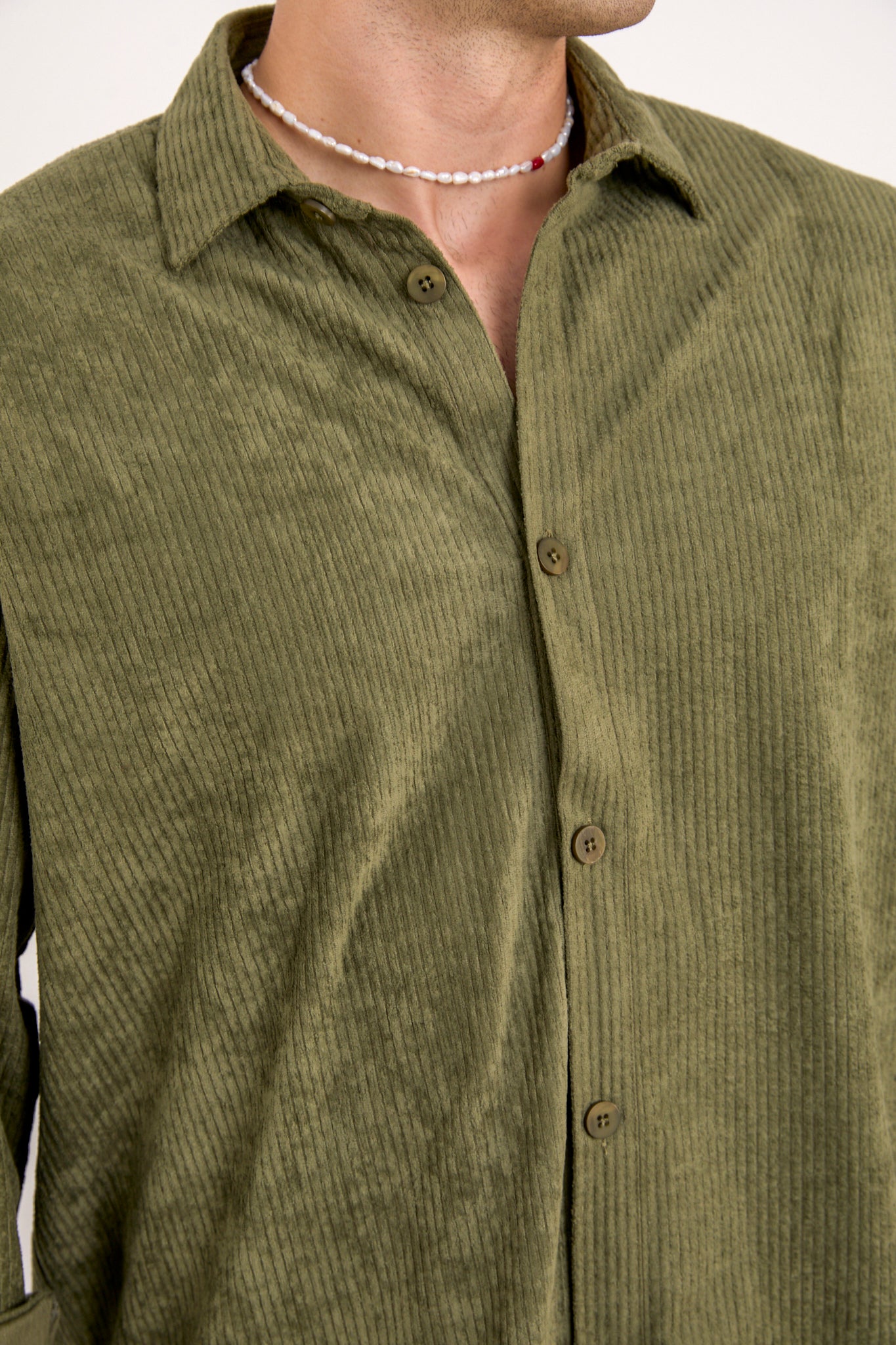 color:green