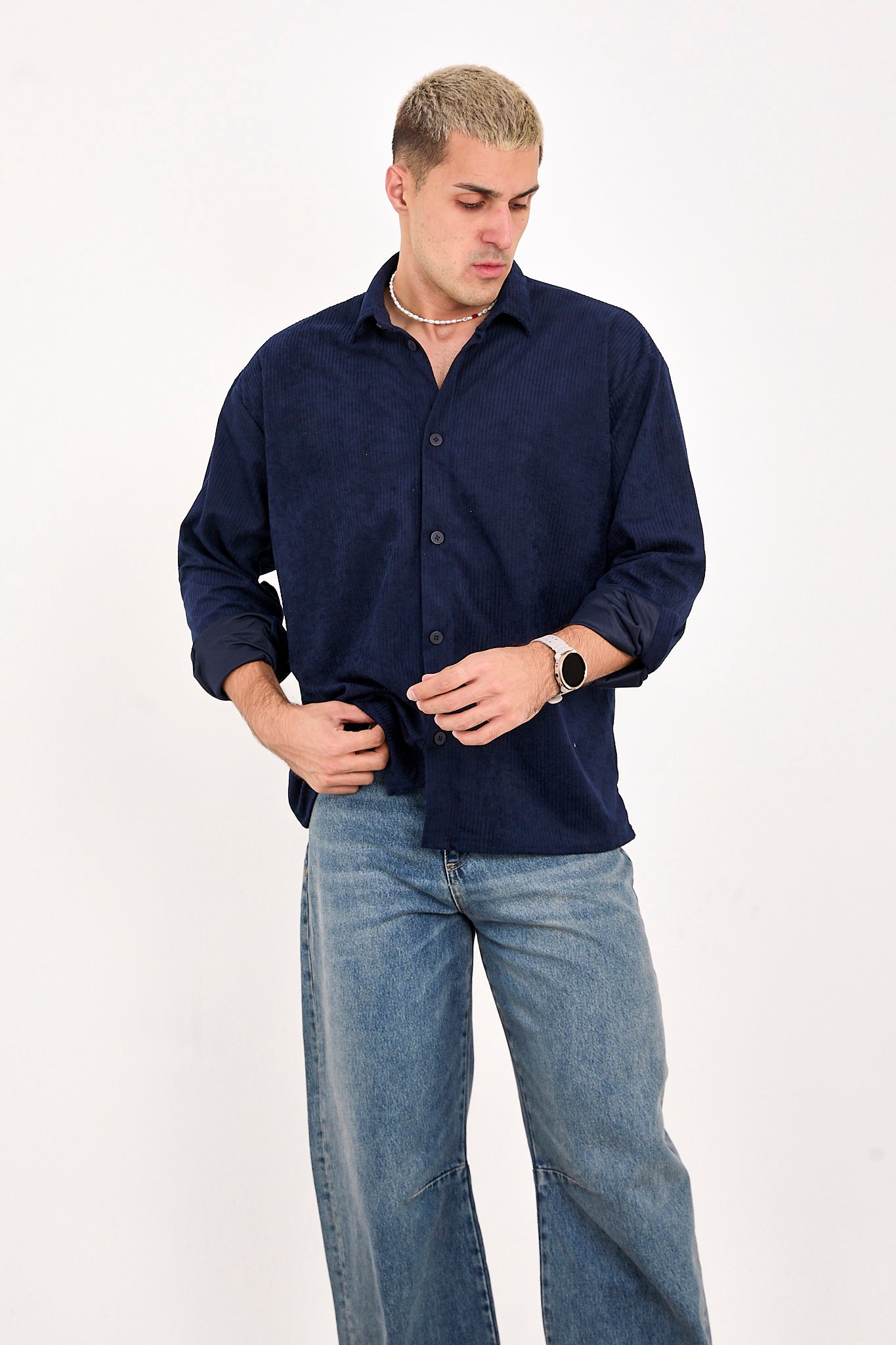 color:navy