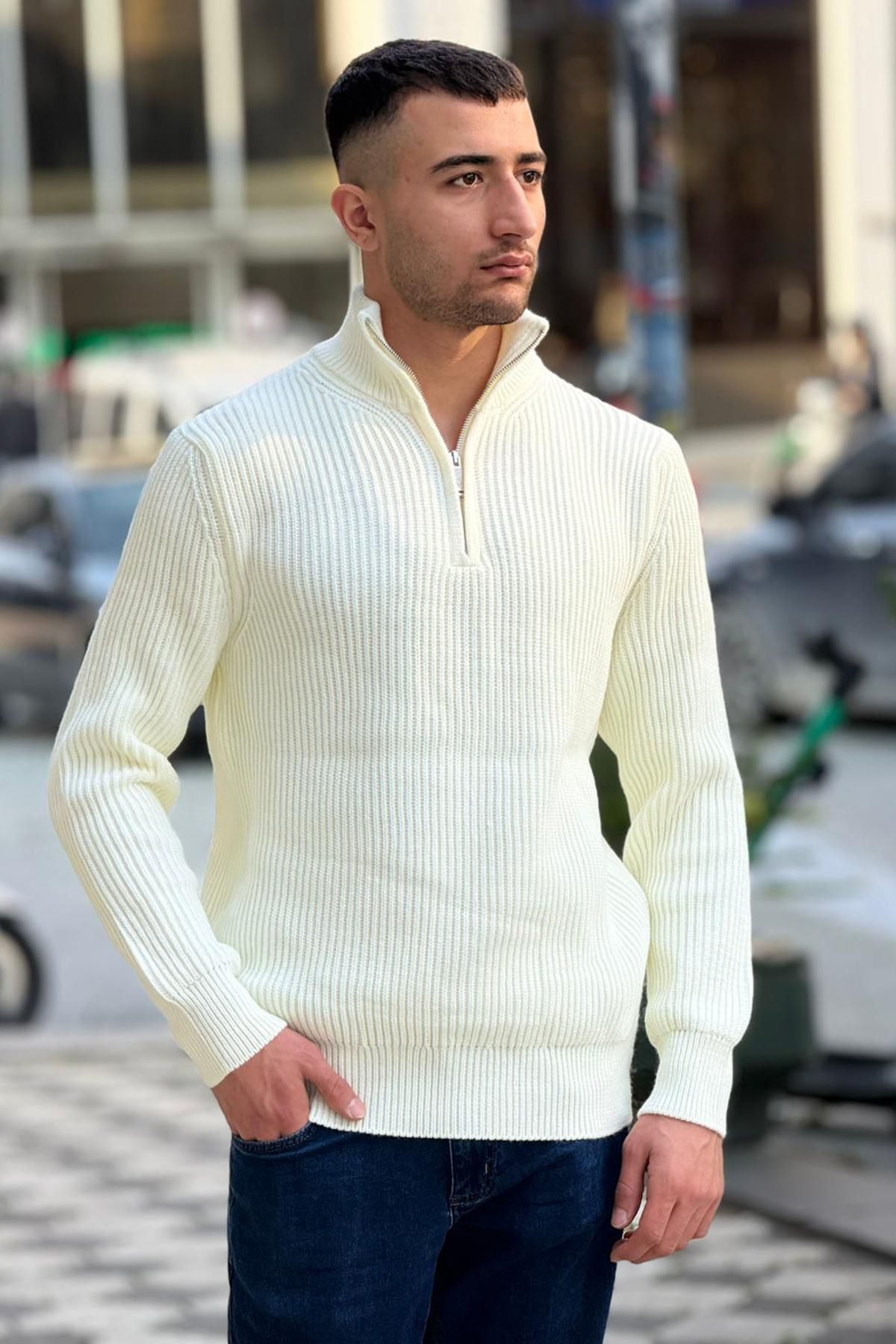  color:beige