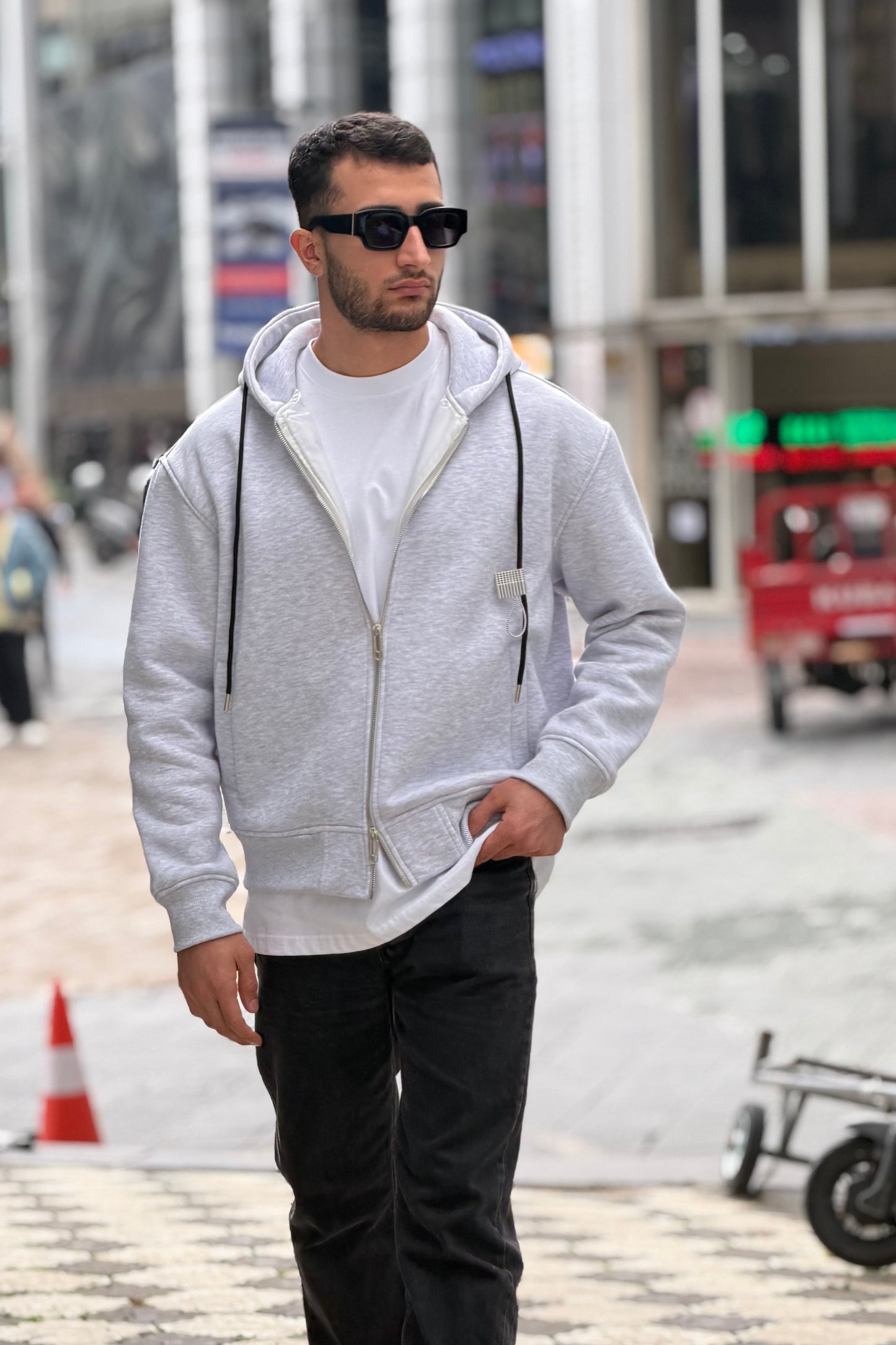 Unisex Heavyweight Zip-Up Hoodie – Oversized Streetwear Full Zip Hoodie X-4004