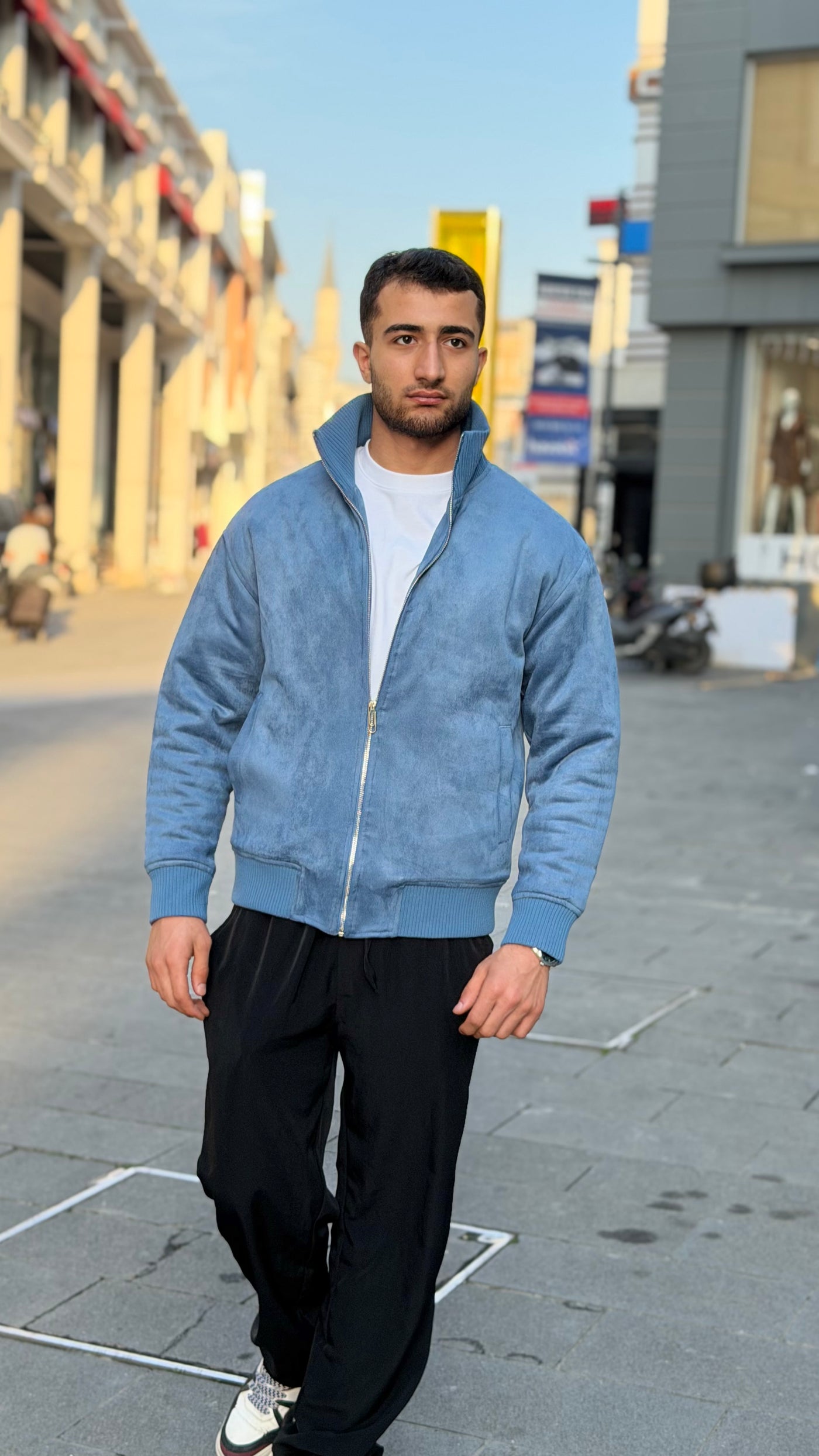 color:blue