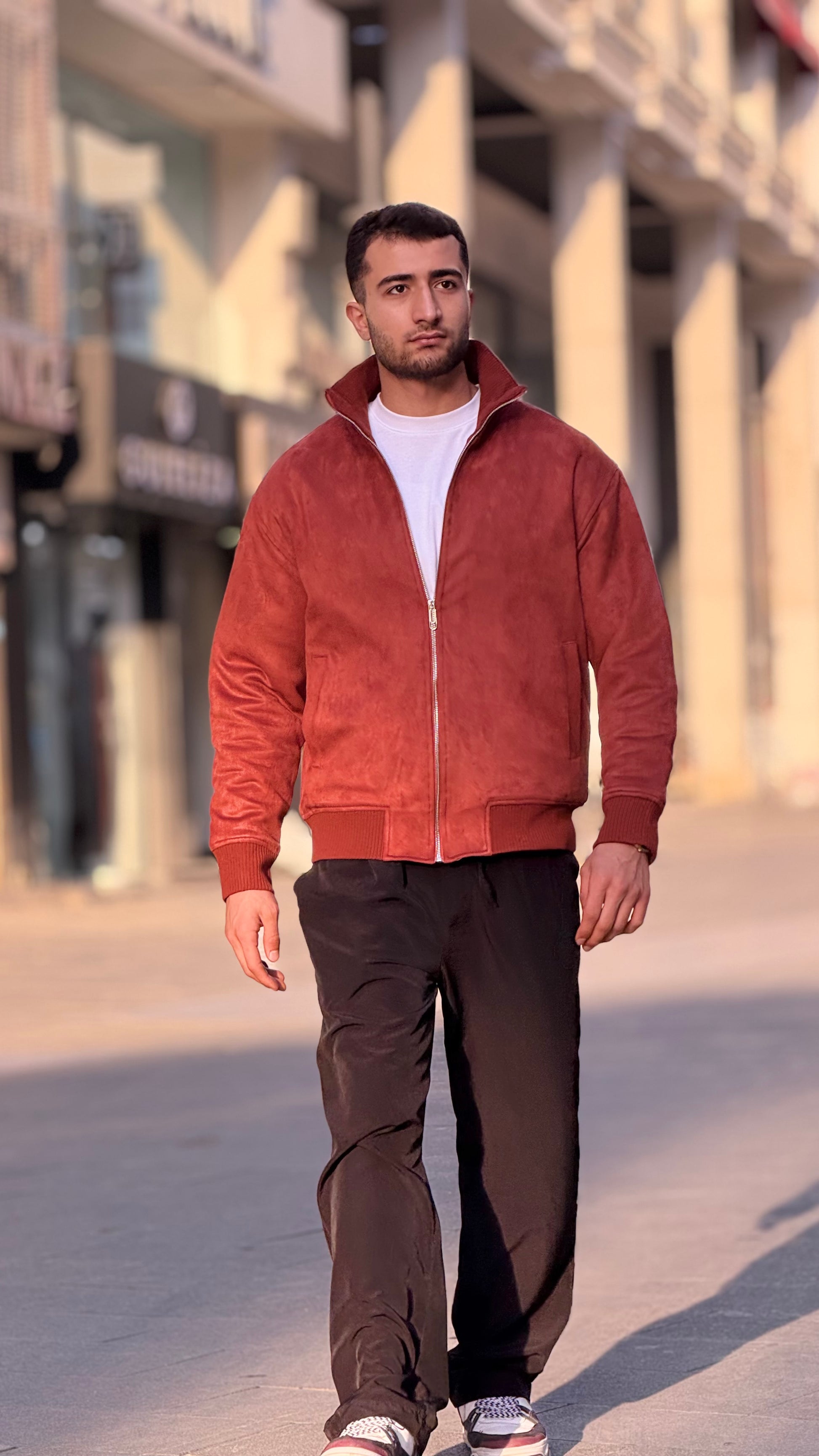 color:orange