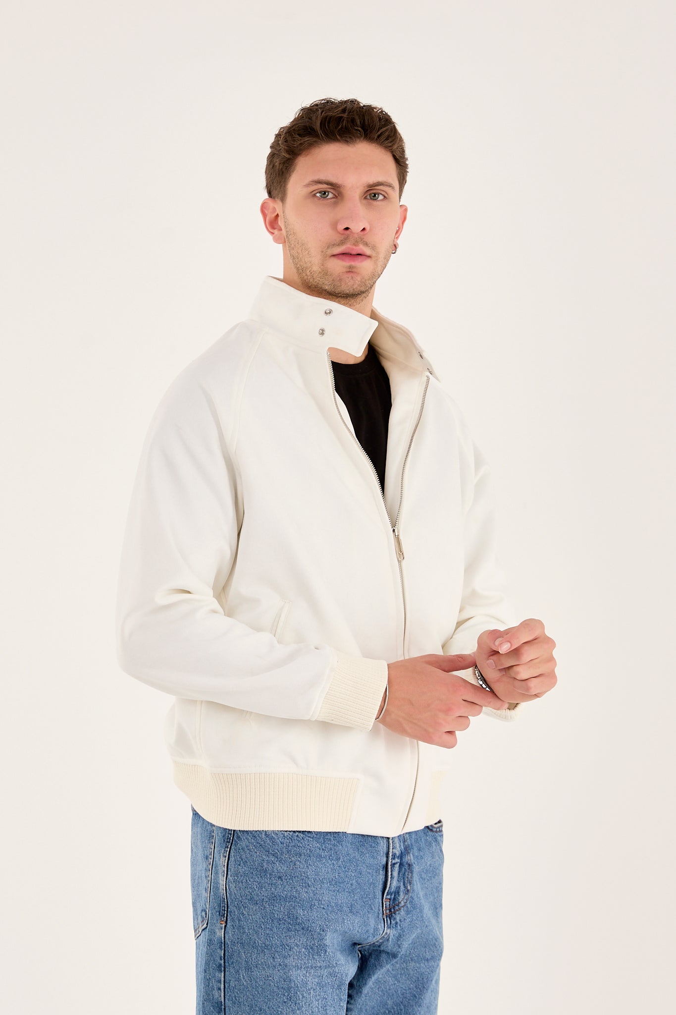 color-card:white