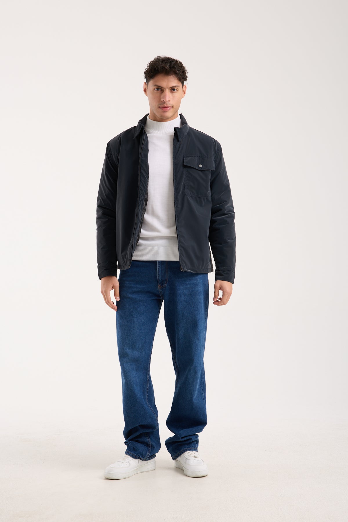 color:navy