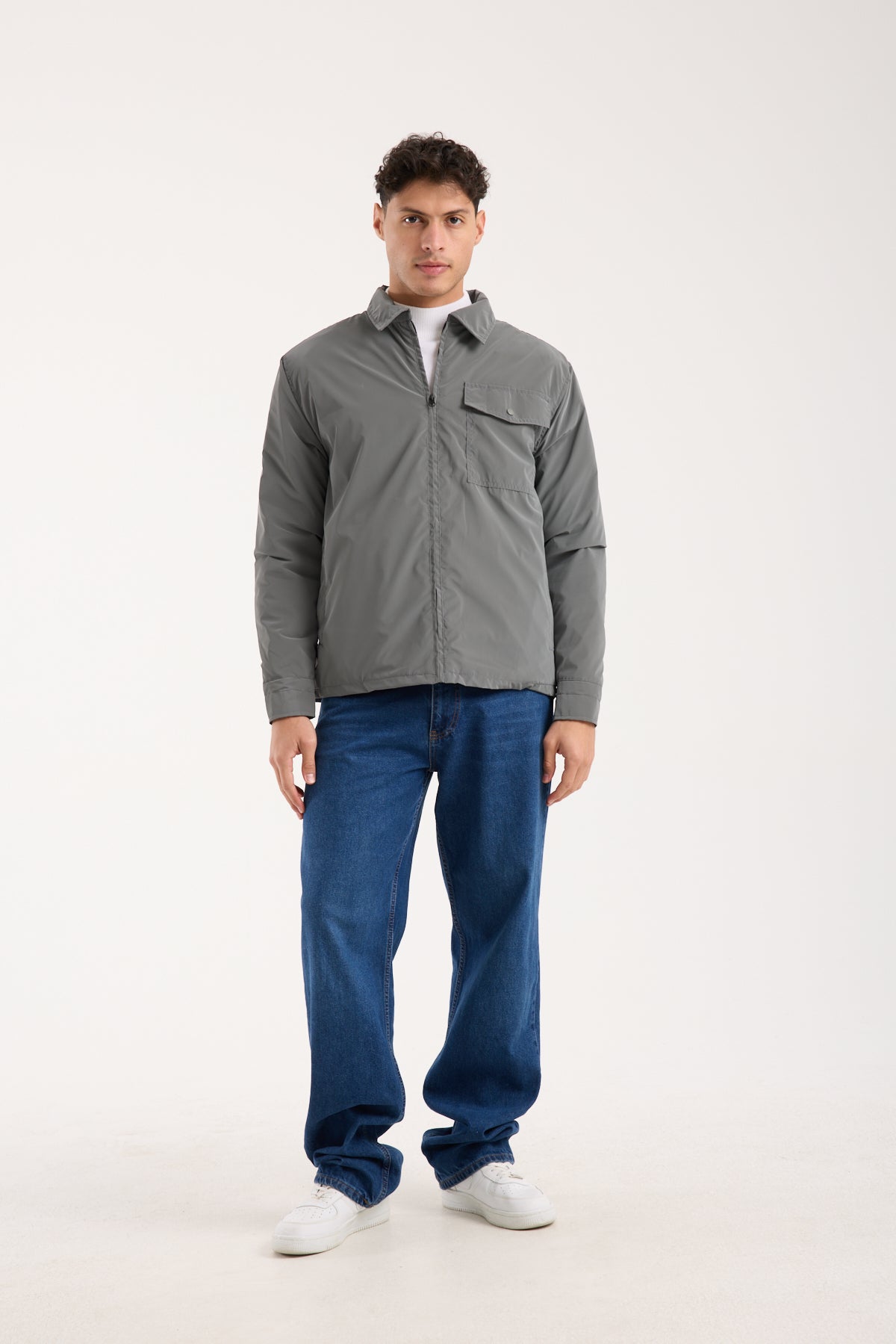 color:gray