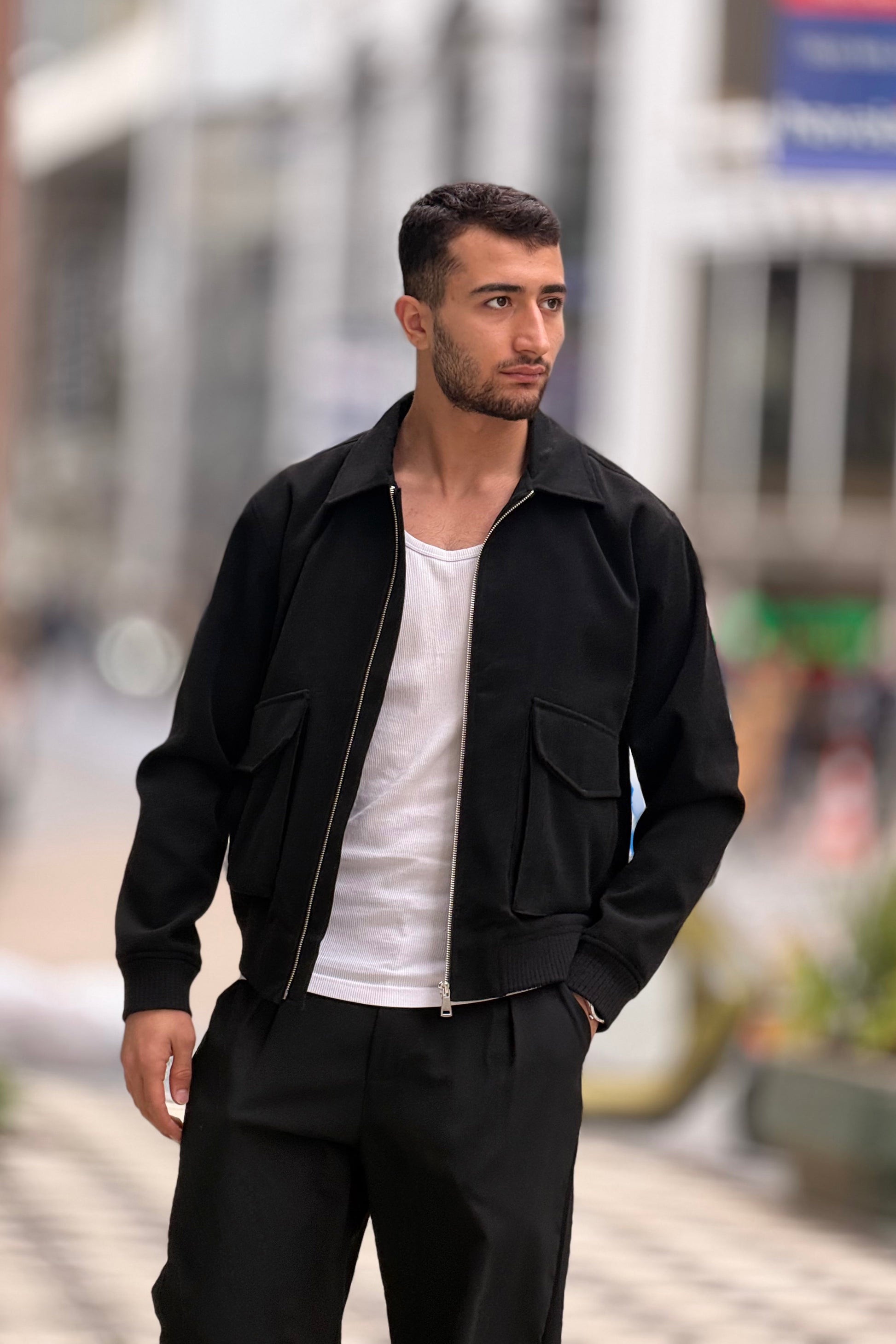 color:black
