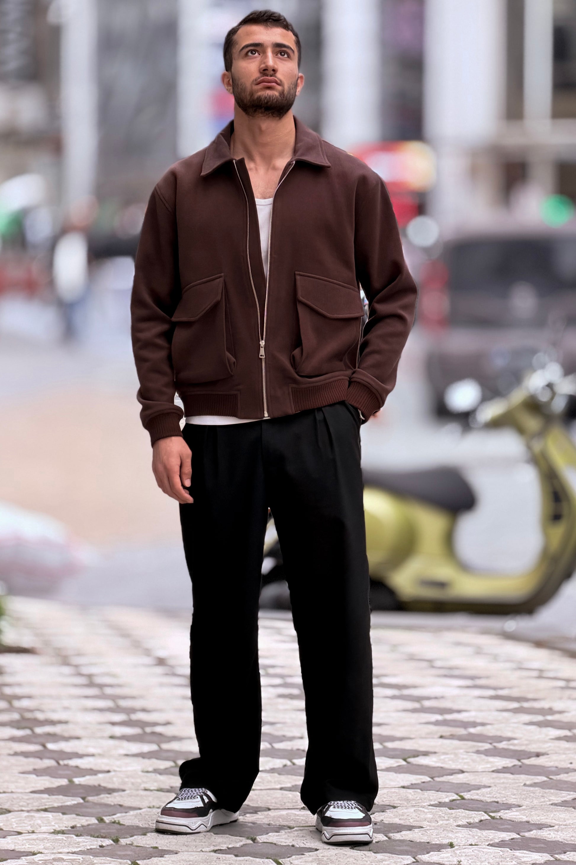 color:brown