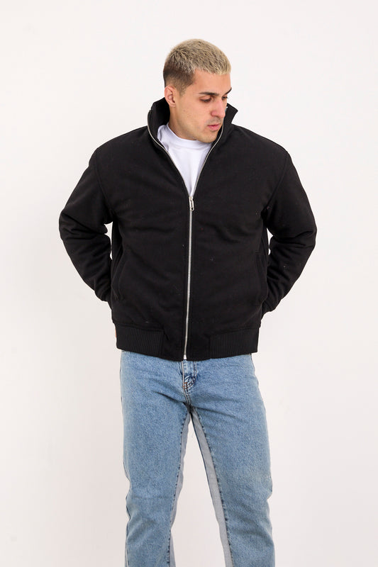 color:black