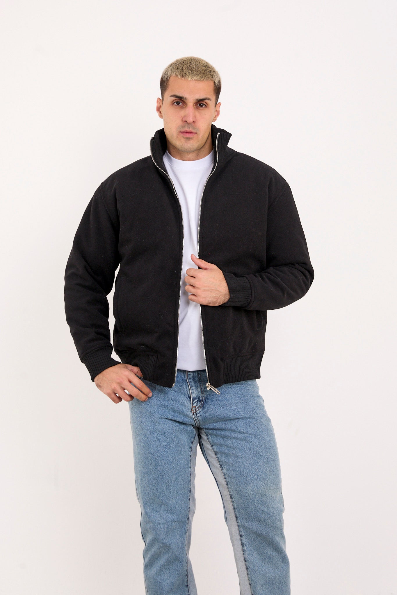 color:black