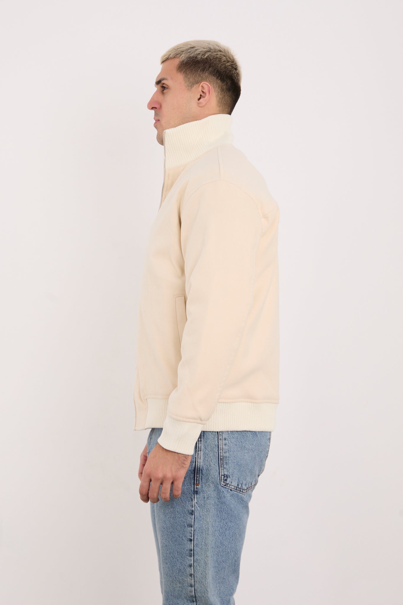 color:cream