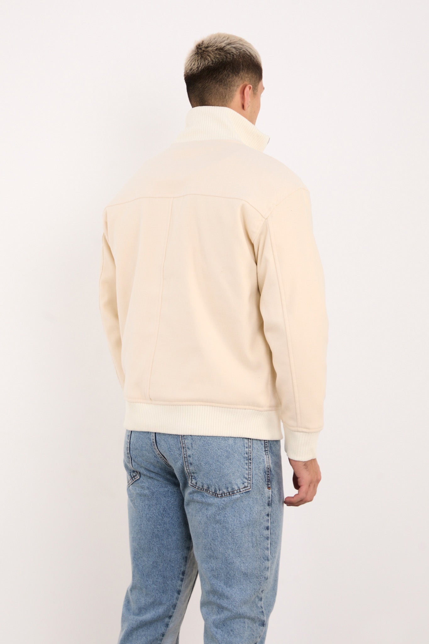color:cream