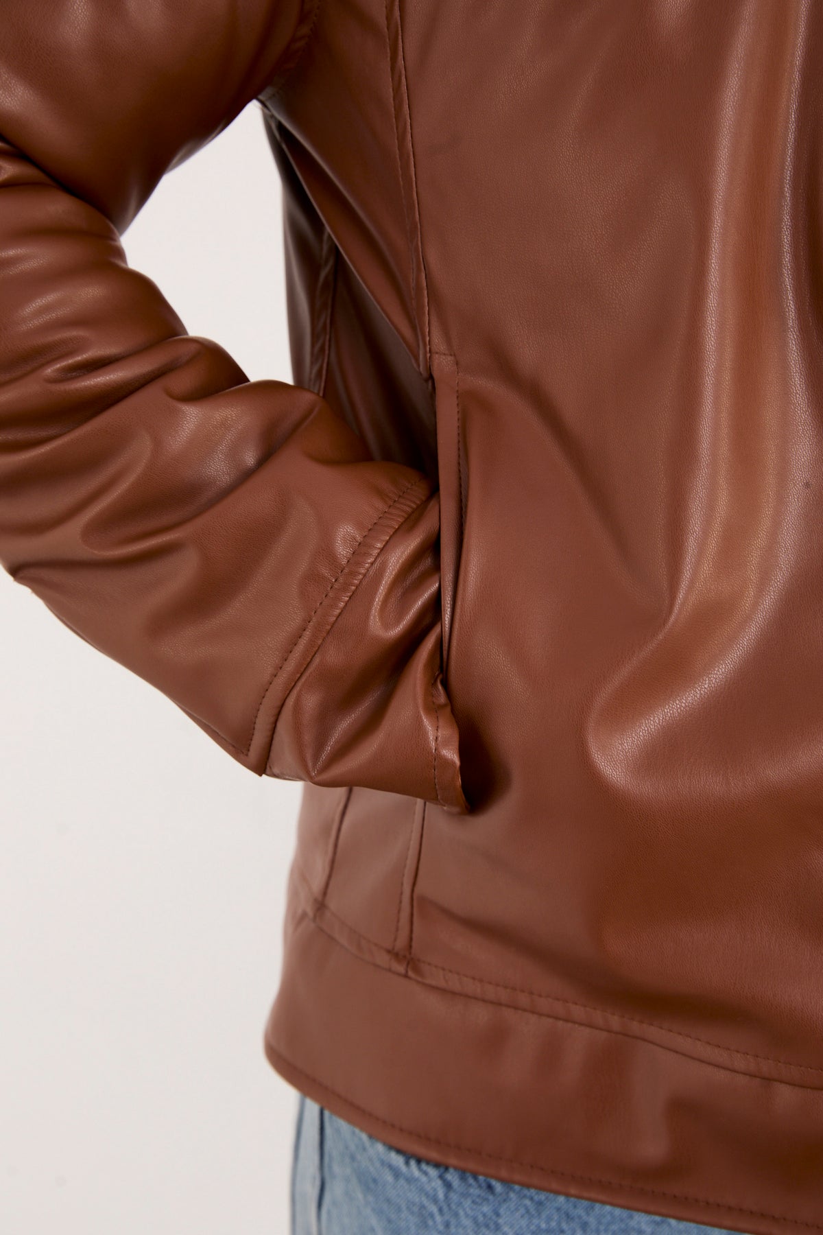 color:brown