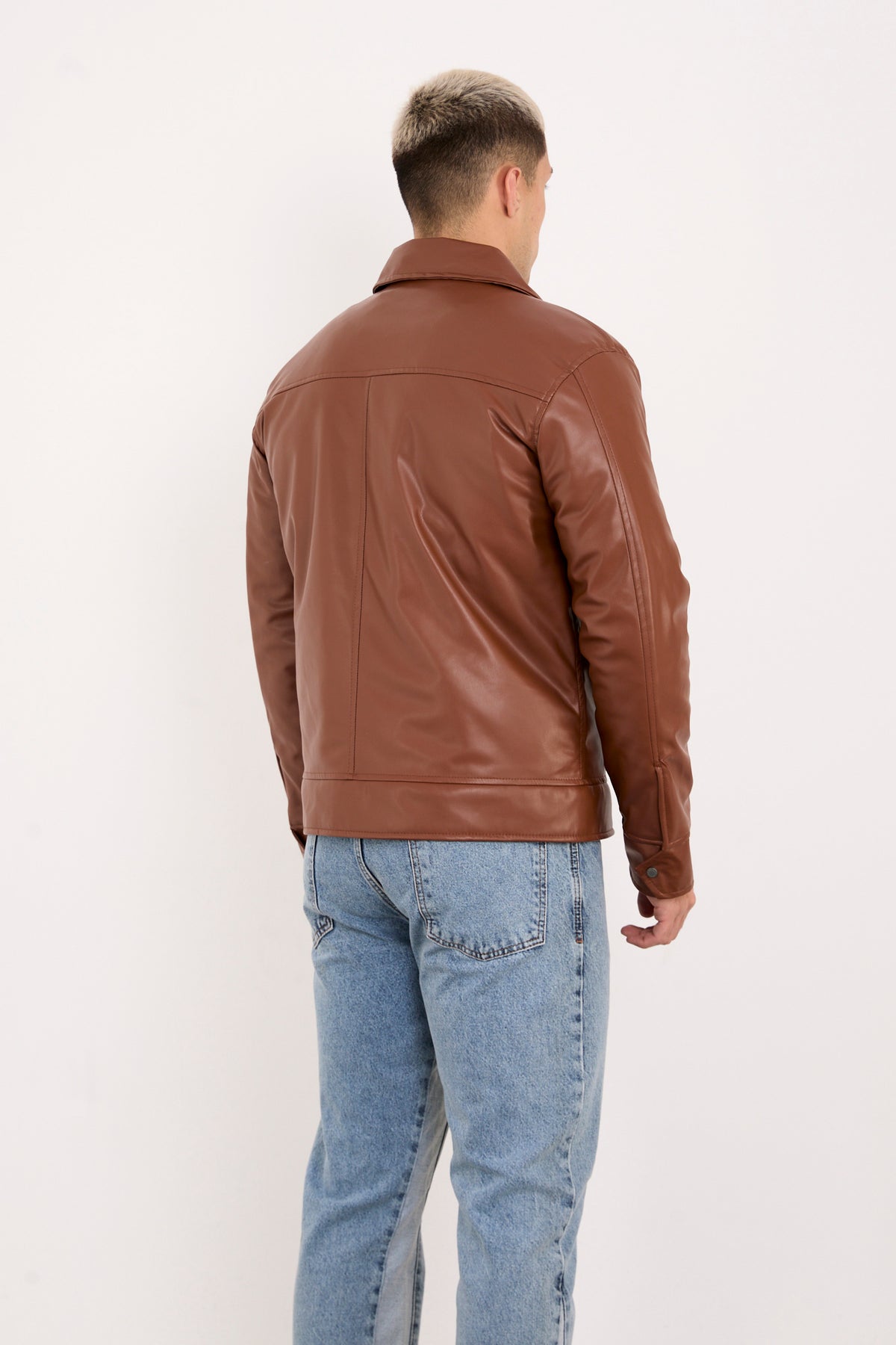 color:brown
