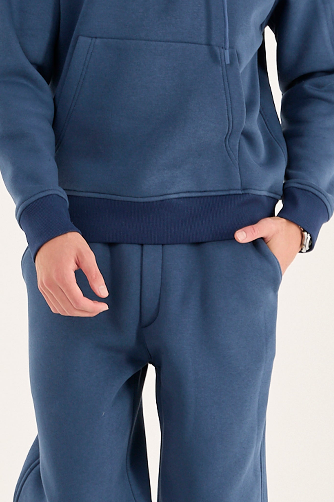 color:blue