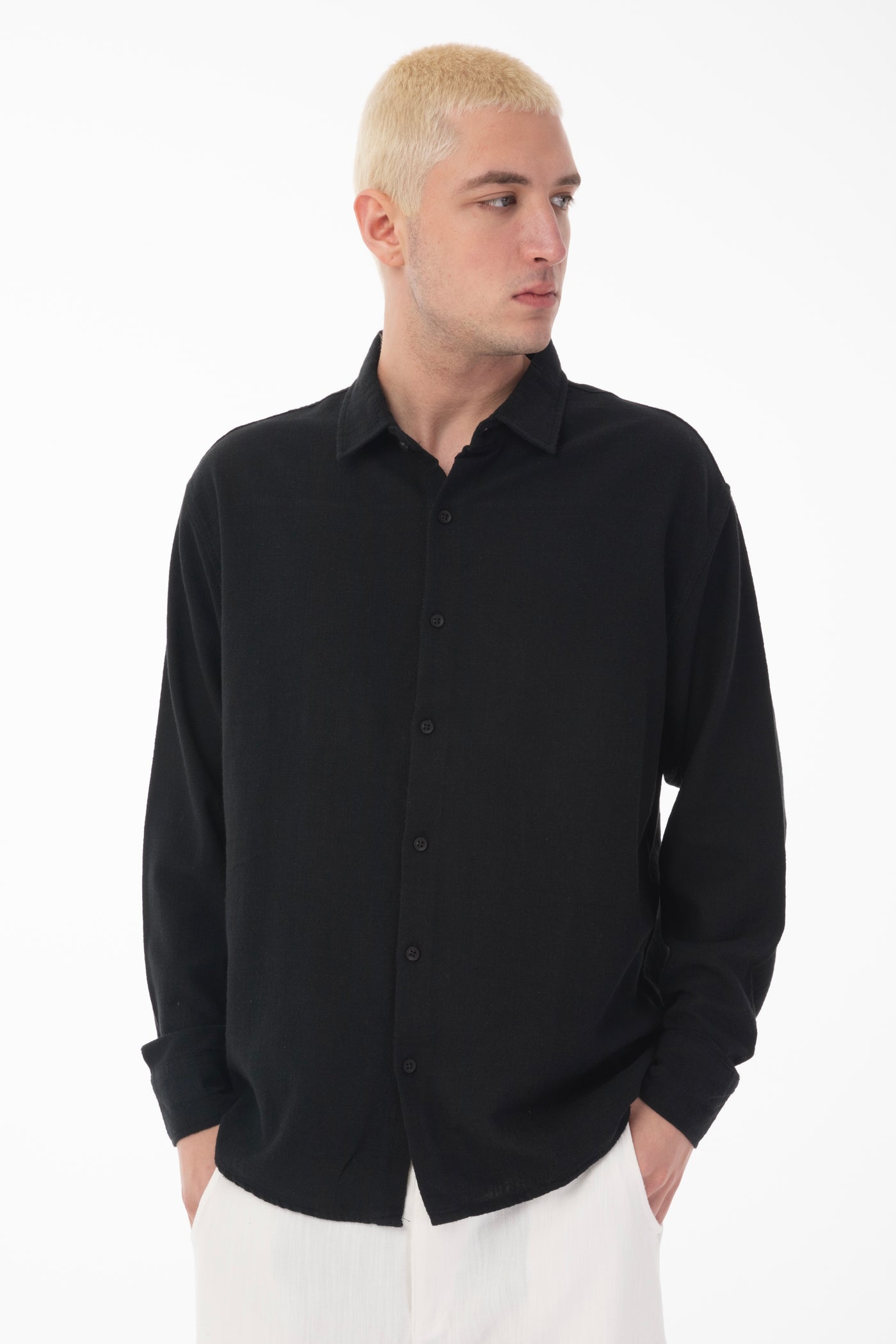 color:black