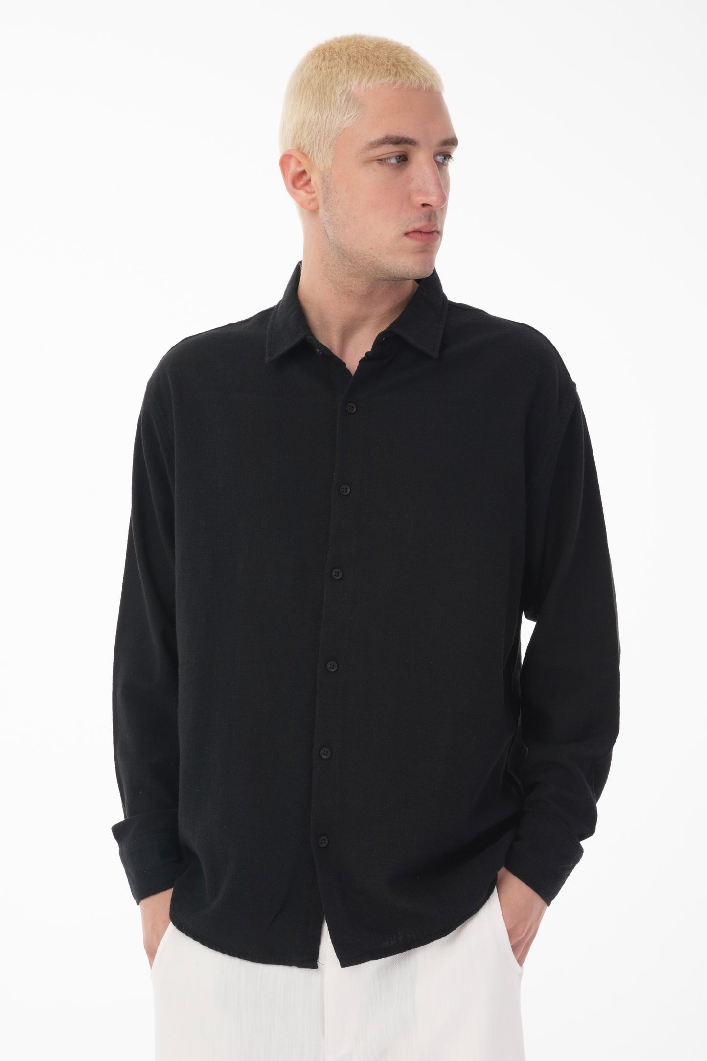 color:black