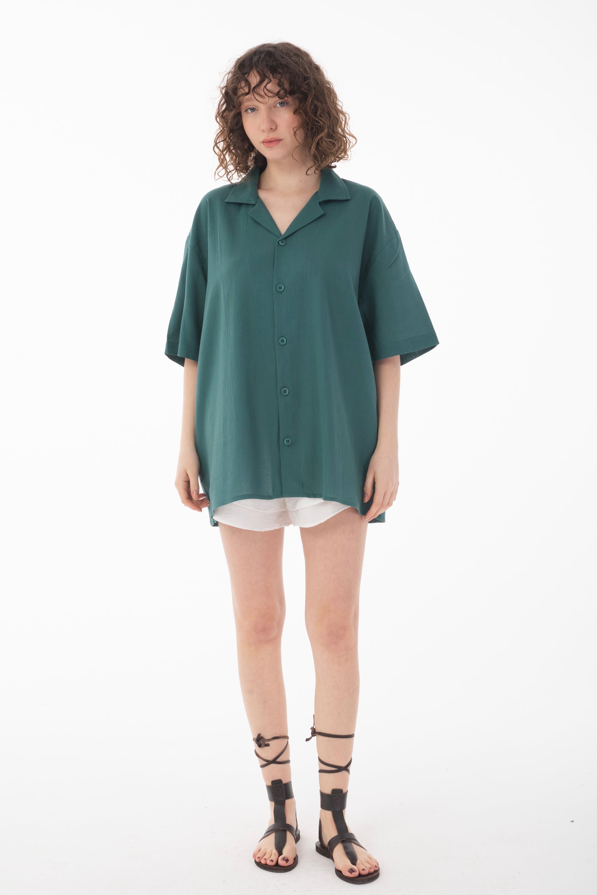 color:green