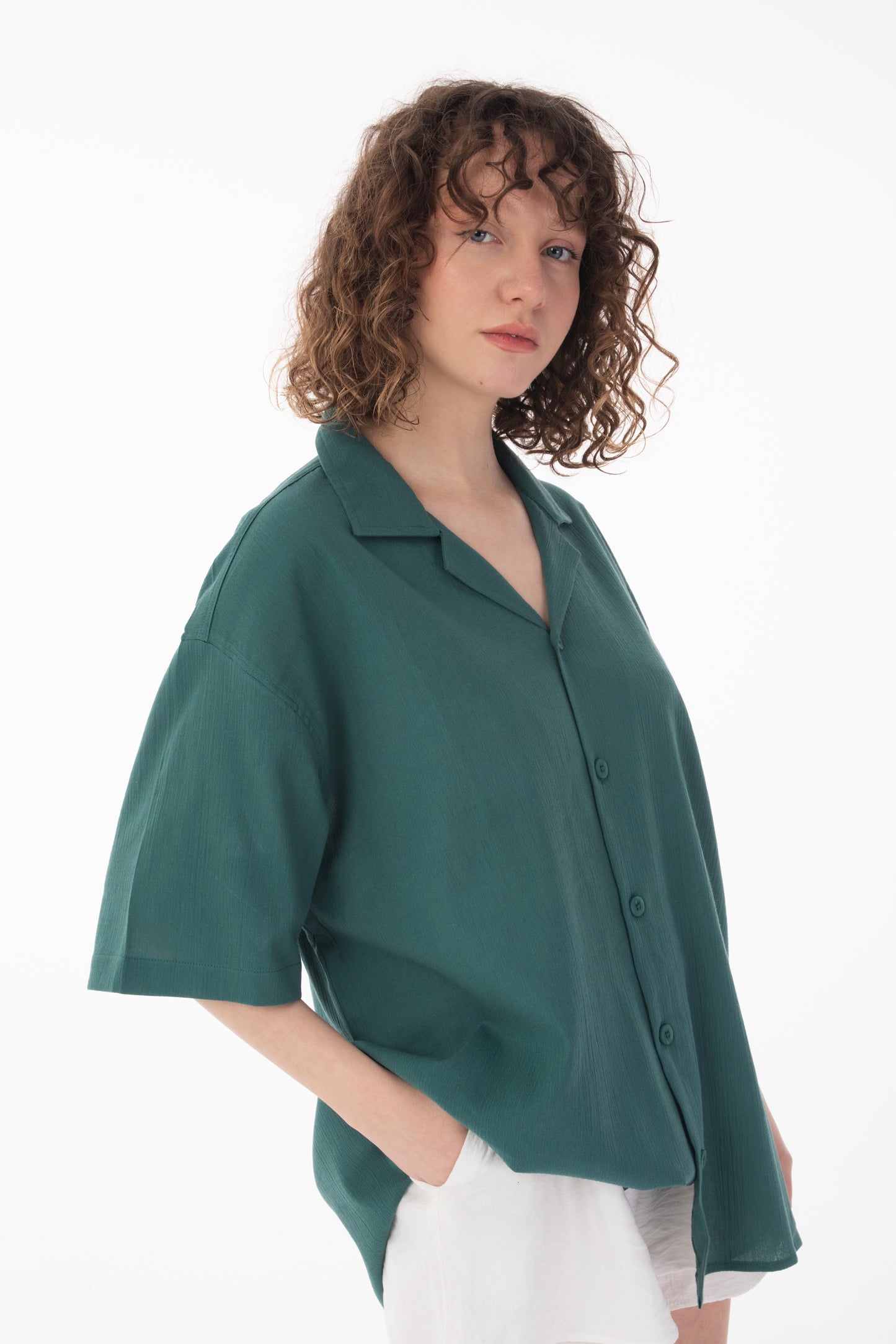 color:green