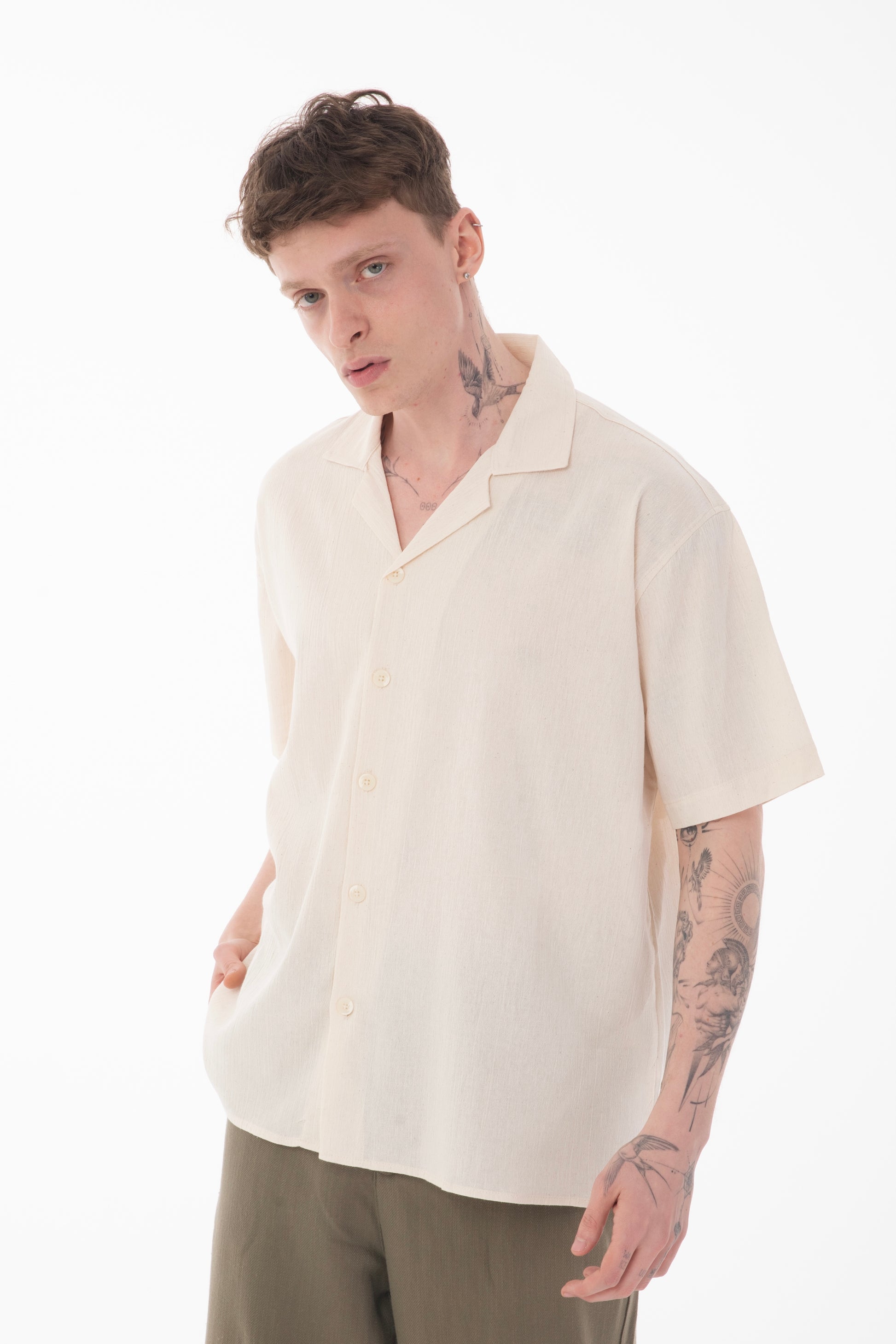 color:beige