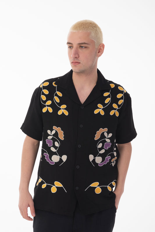 color:black