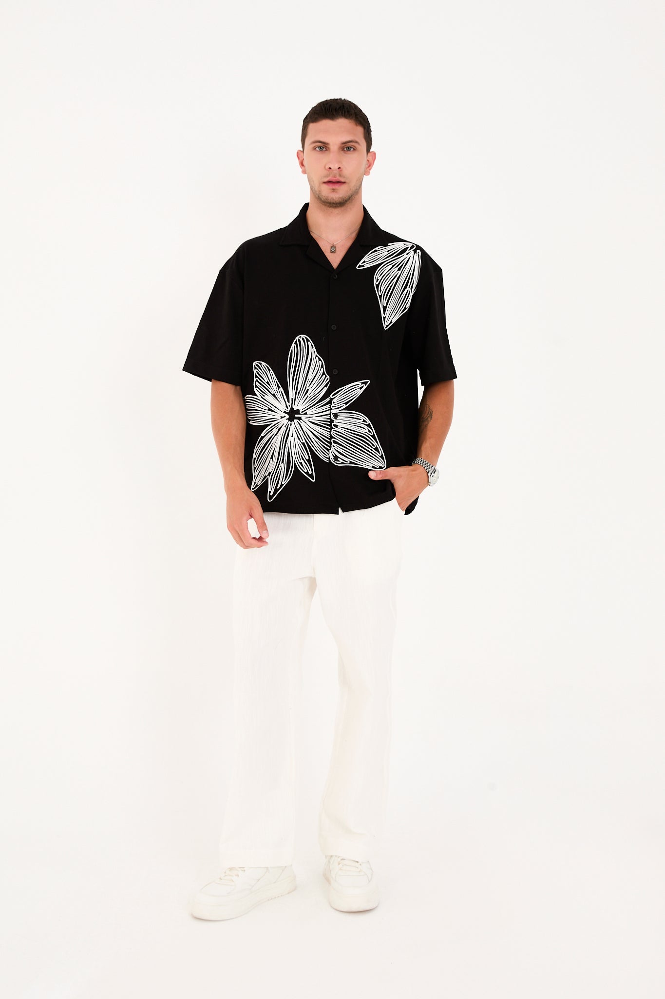 color:black