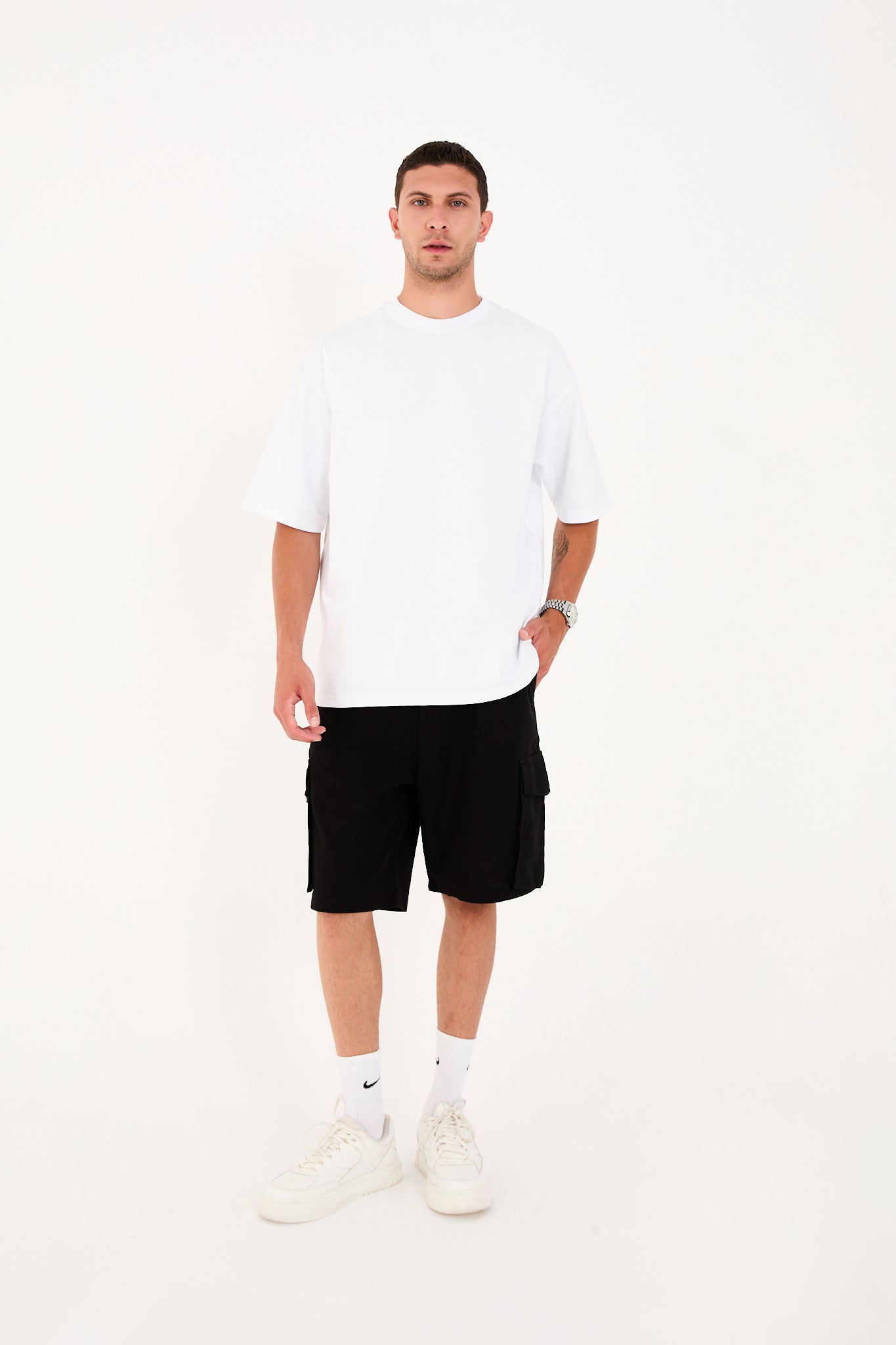 color:black