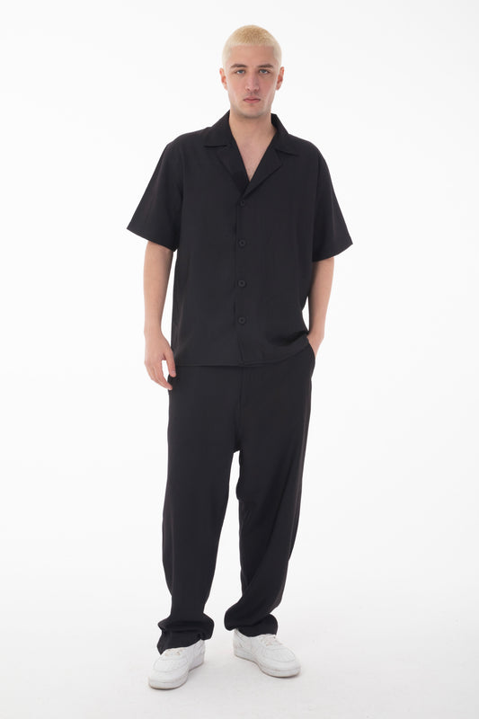 color:black