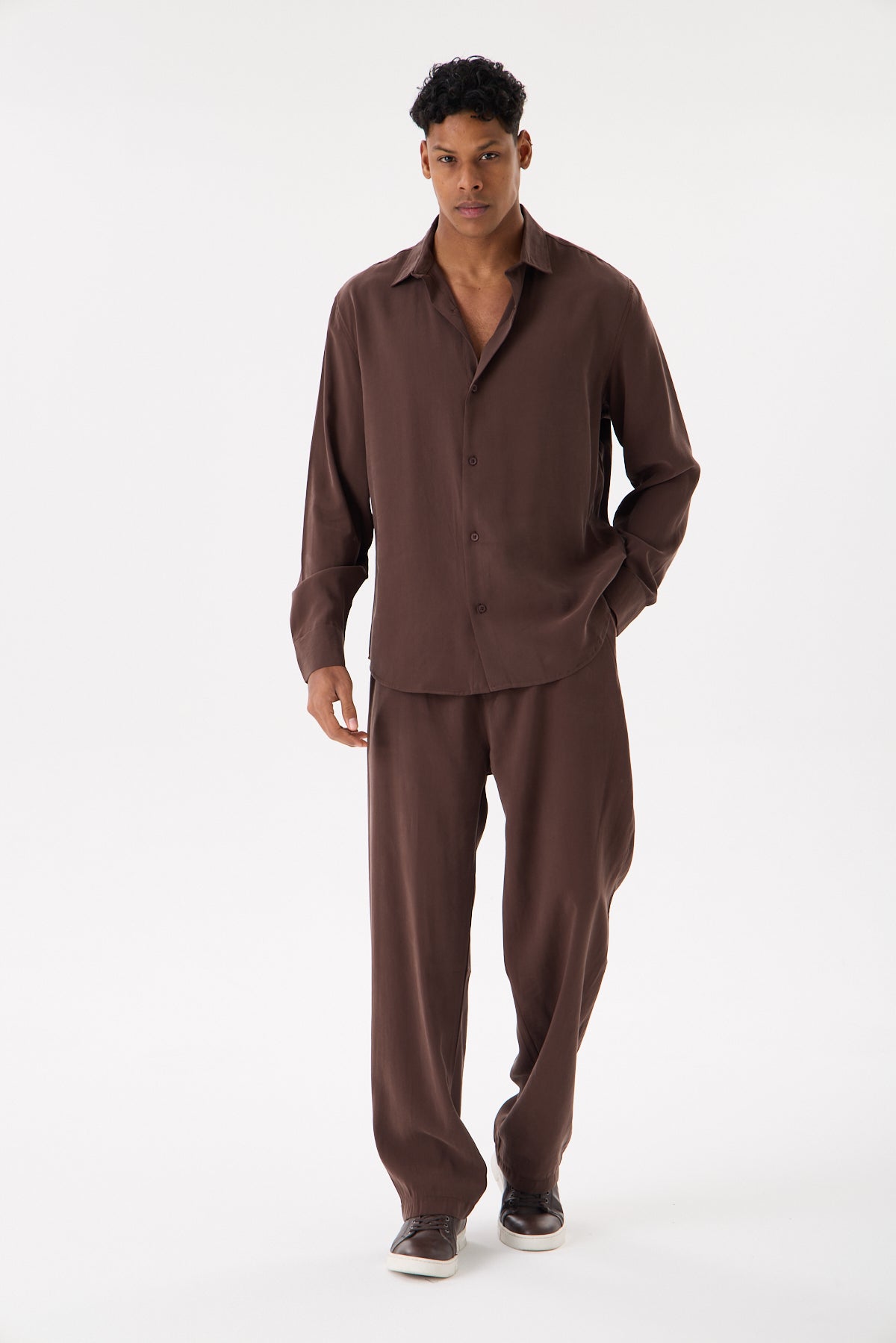 color:brown