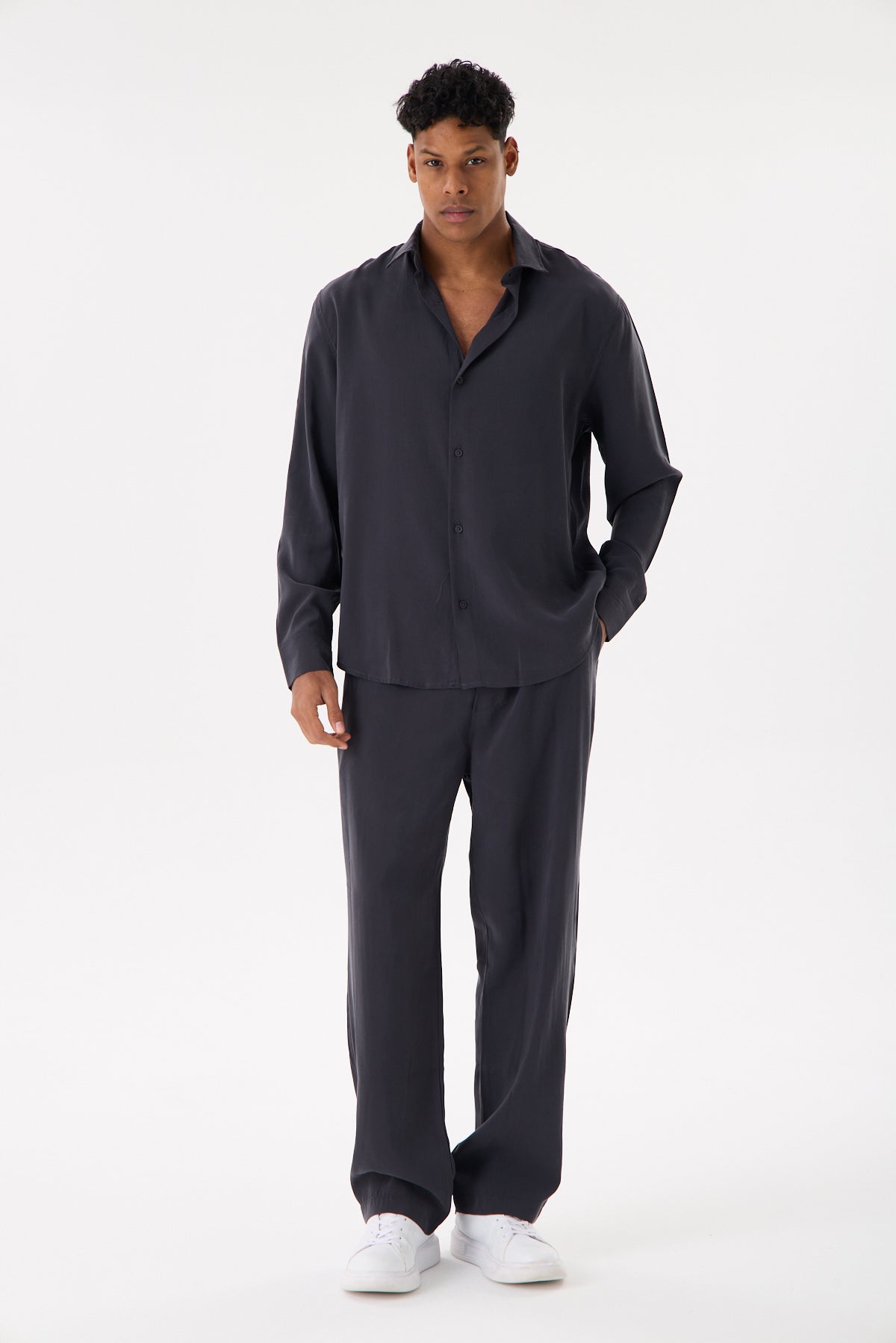 color:anthracite