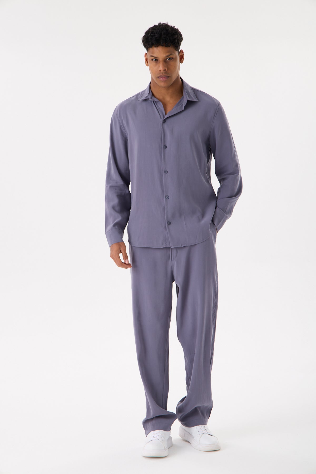 color:indigo