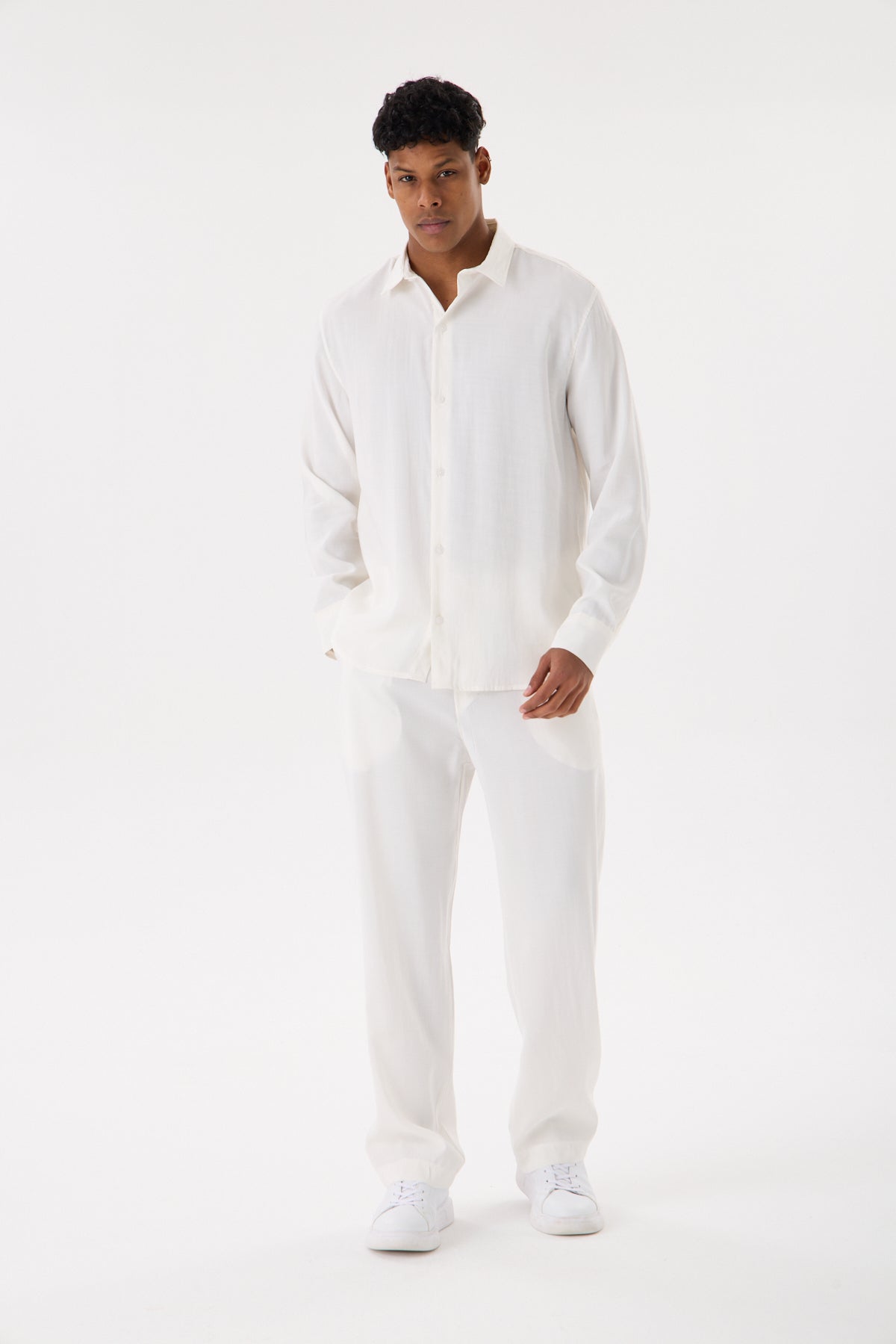 color:off-white
