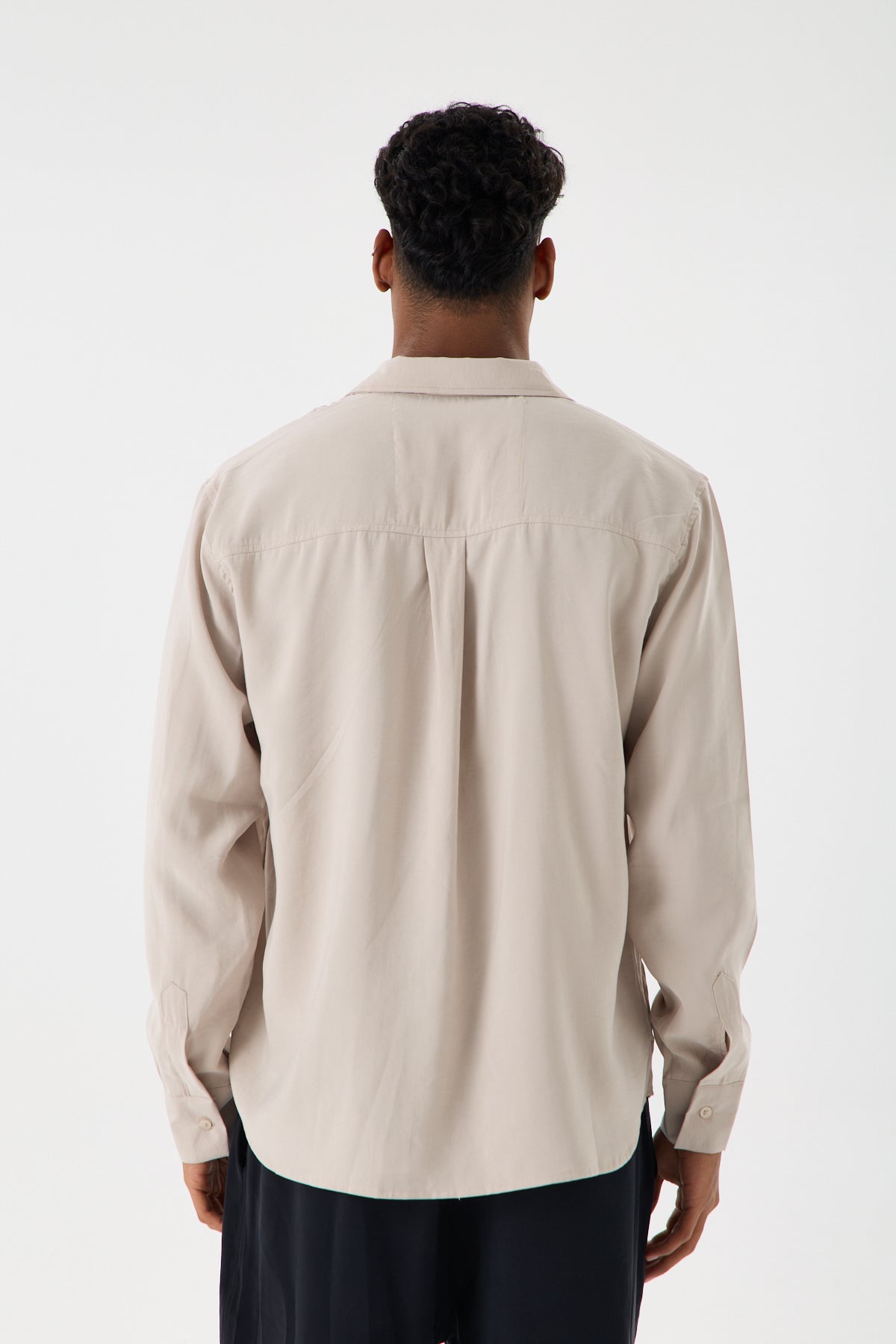 color:beige