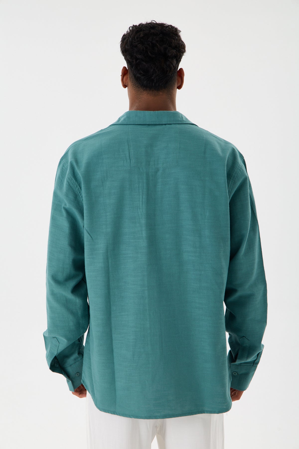 color:green