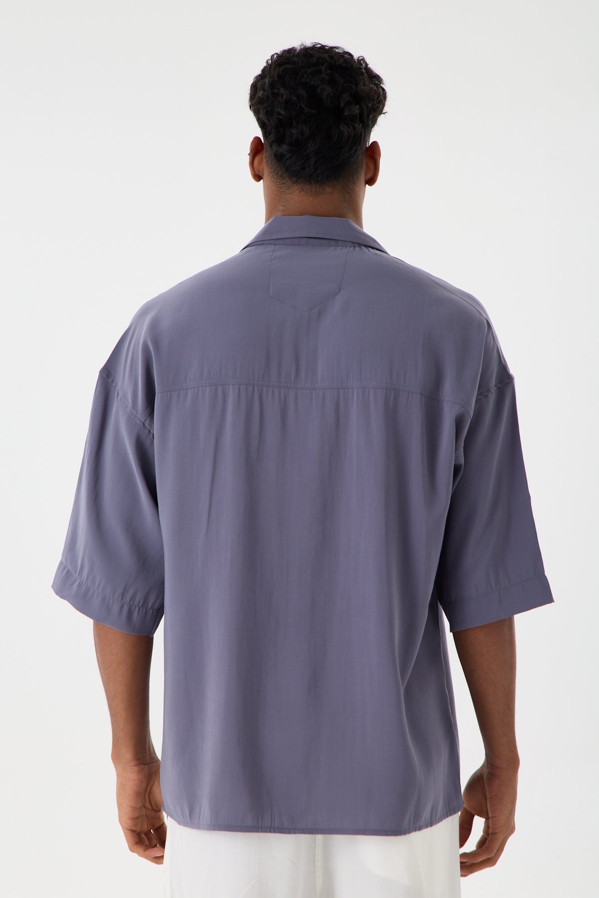 color:indigo