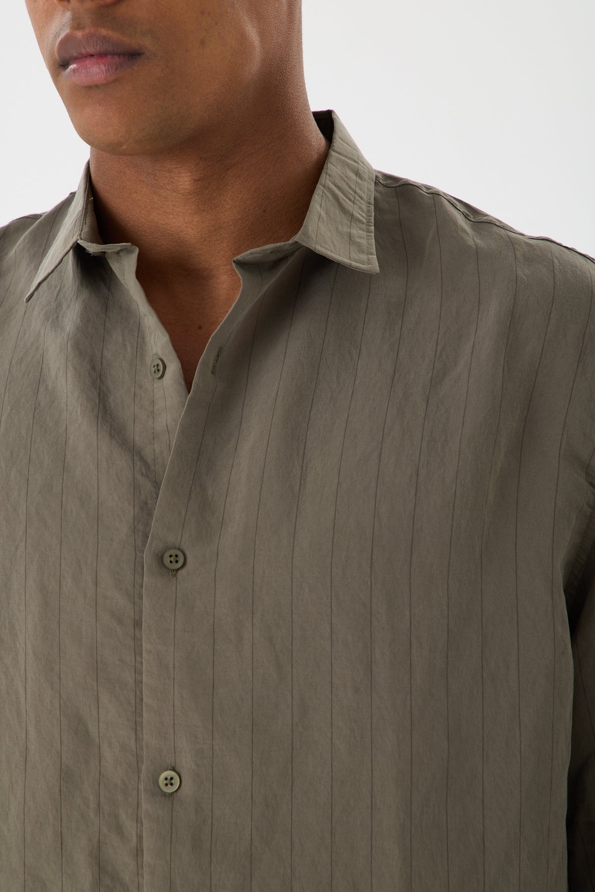 color:khaki