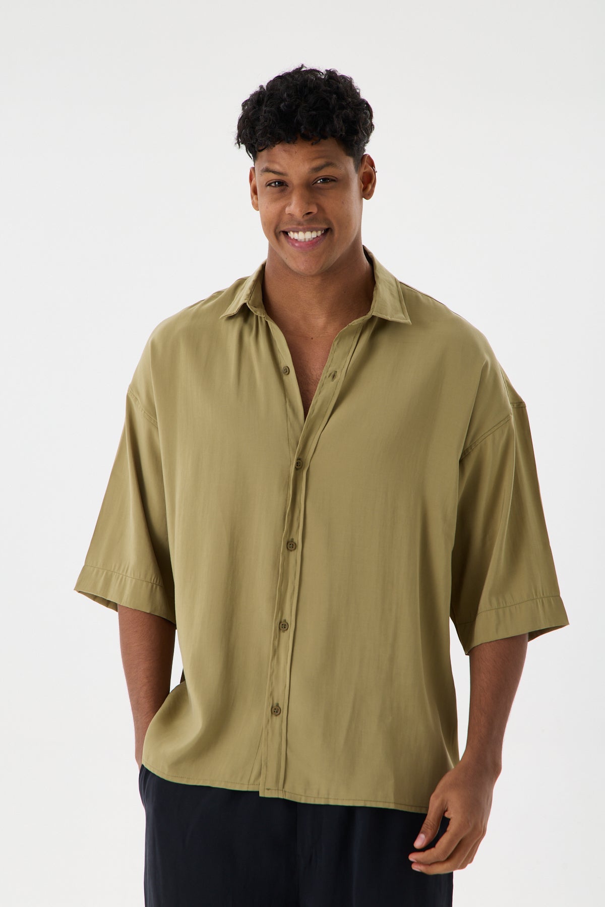 color:green