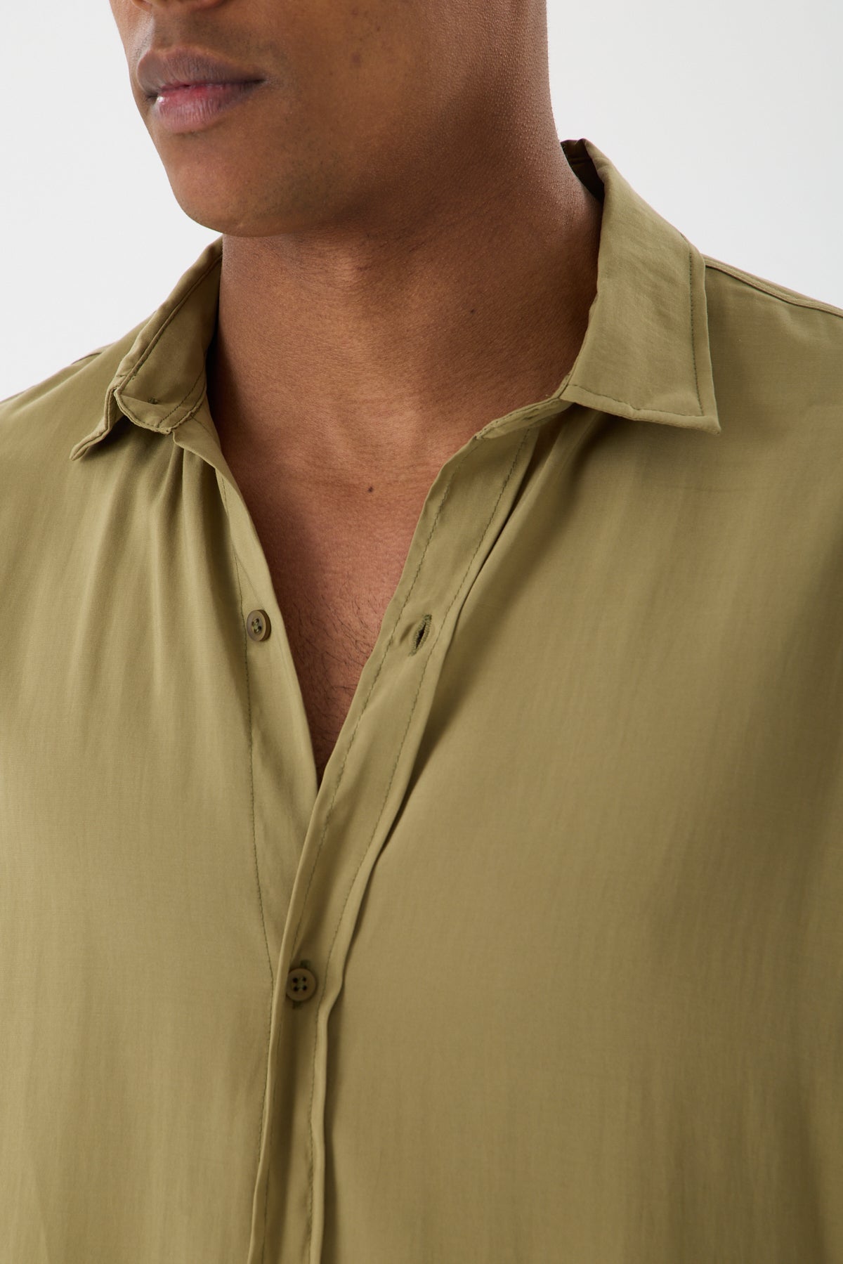 color:green