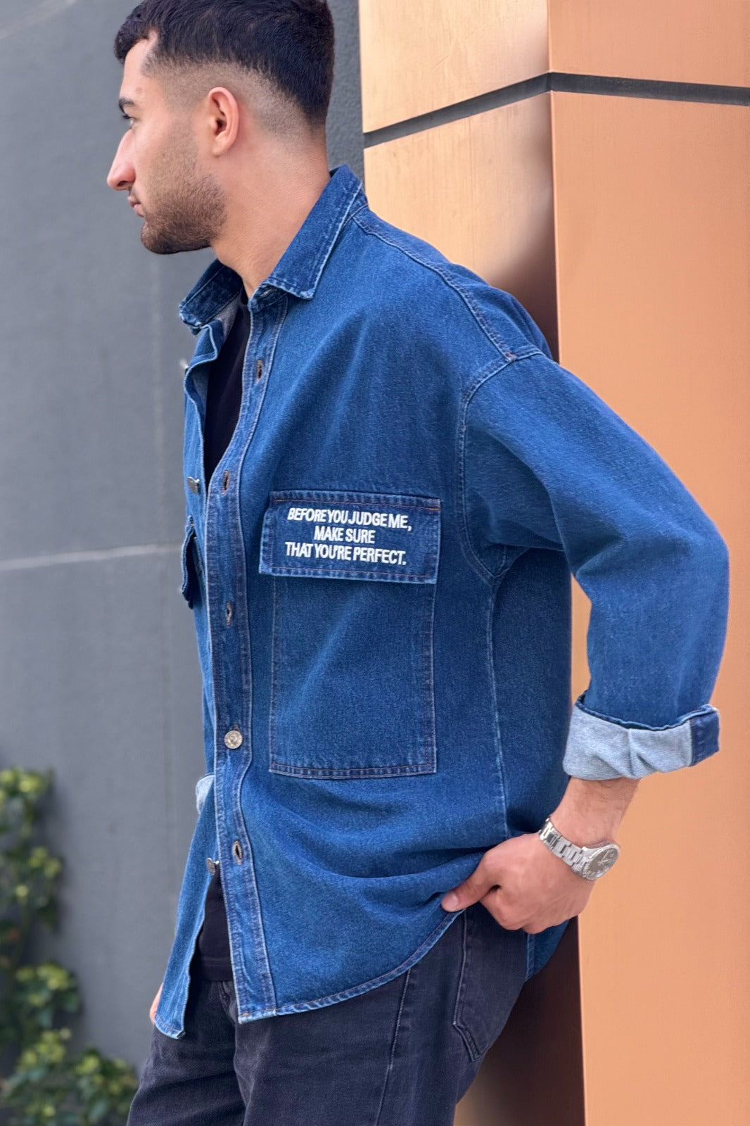 color:blue