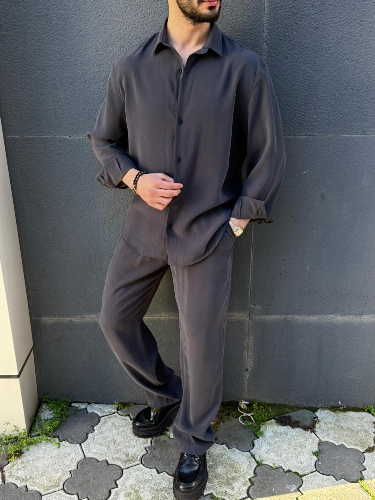 color:anthracite