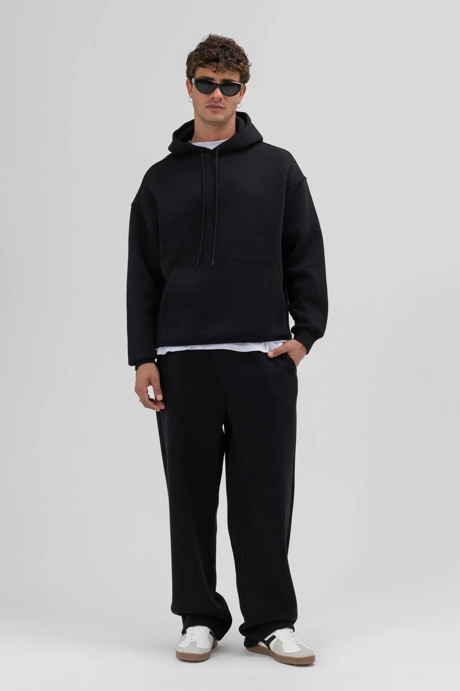 color:black
