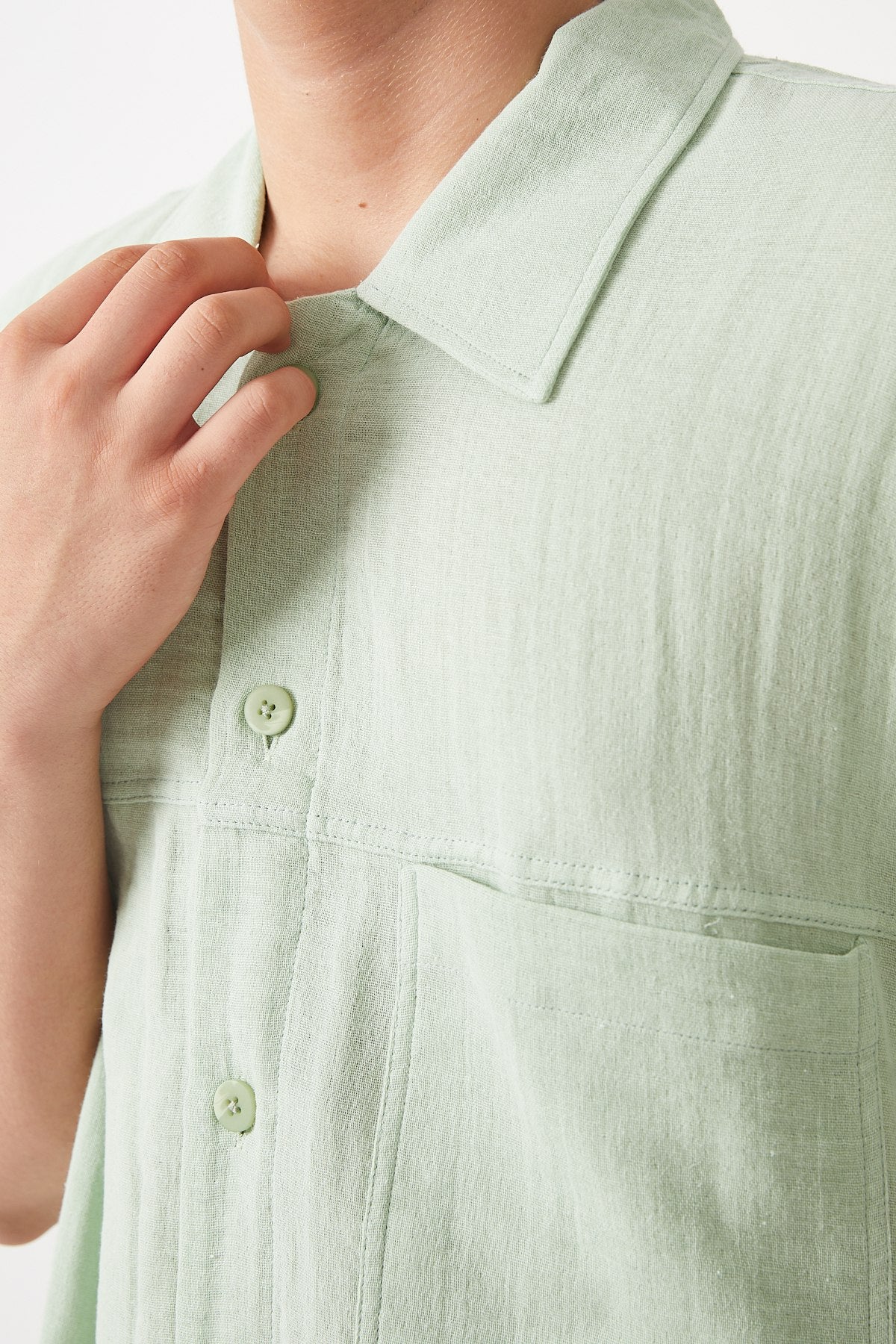 color:mint green