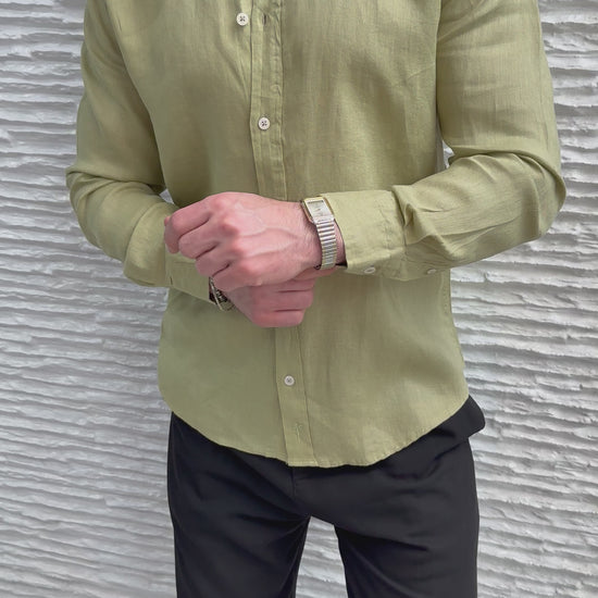 color:green