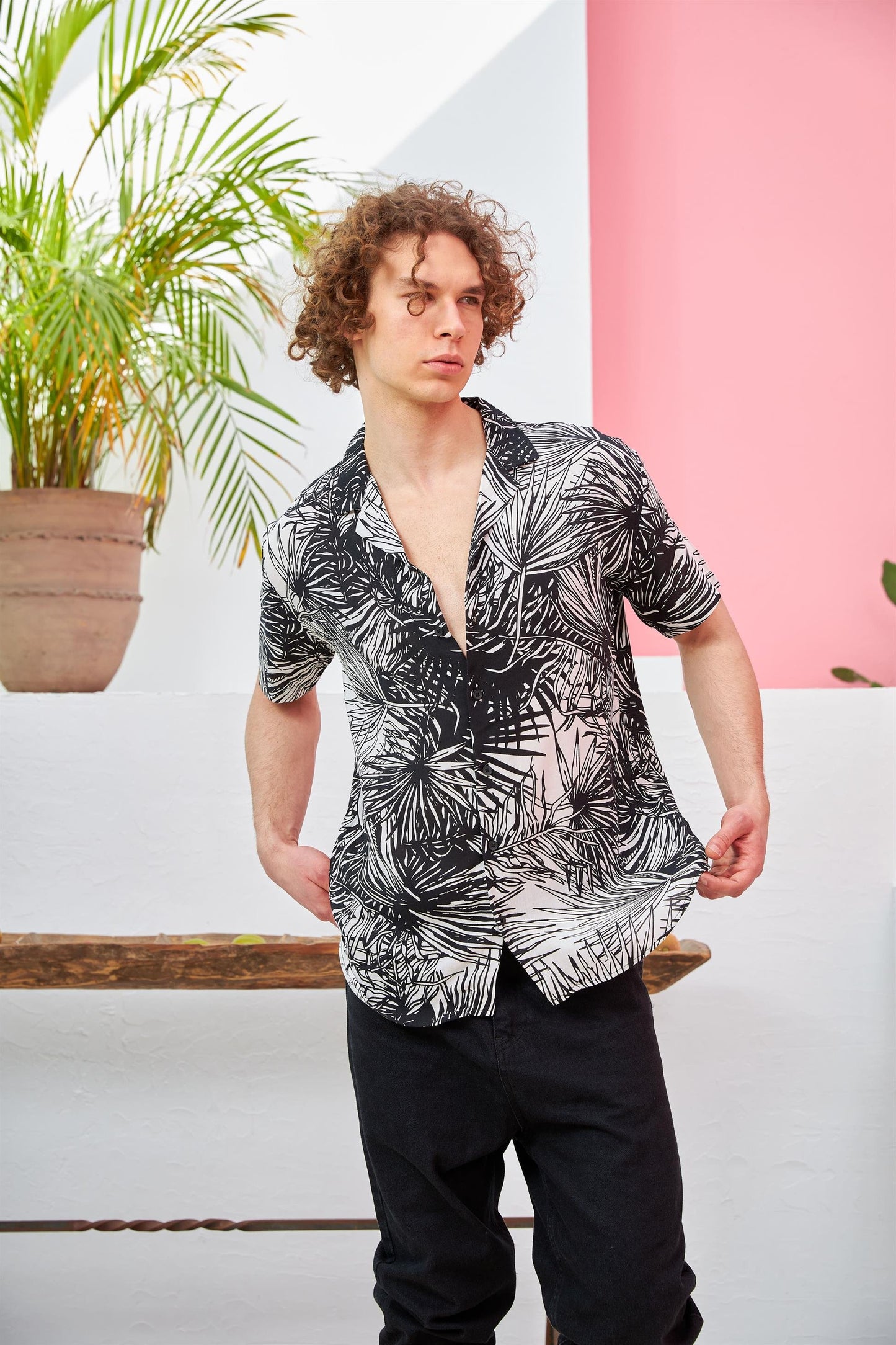 Men's Palm Print Camp Collar Short Sleeve Shirt R-3669