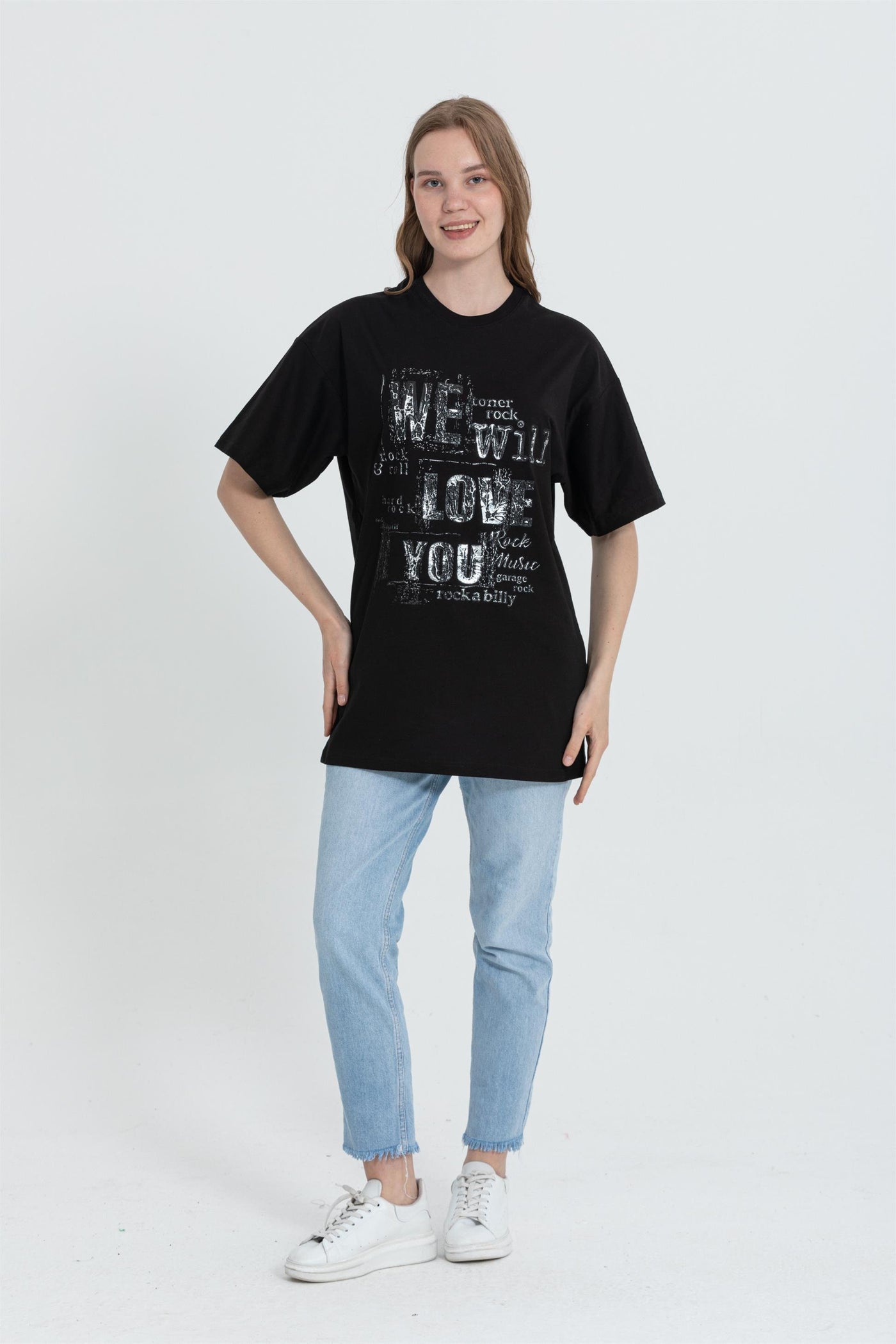 color:black