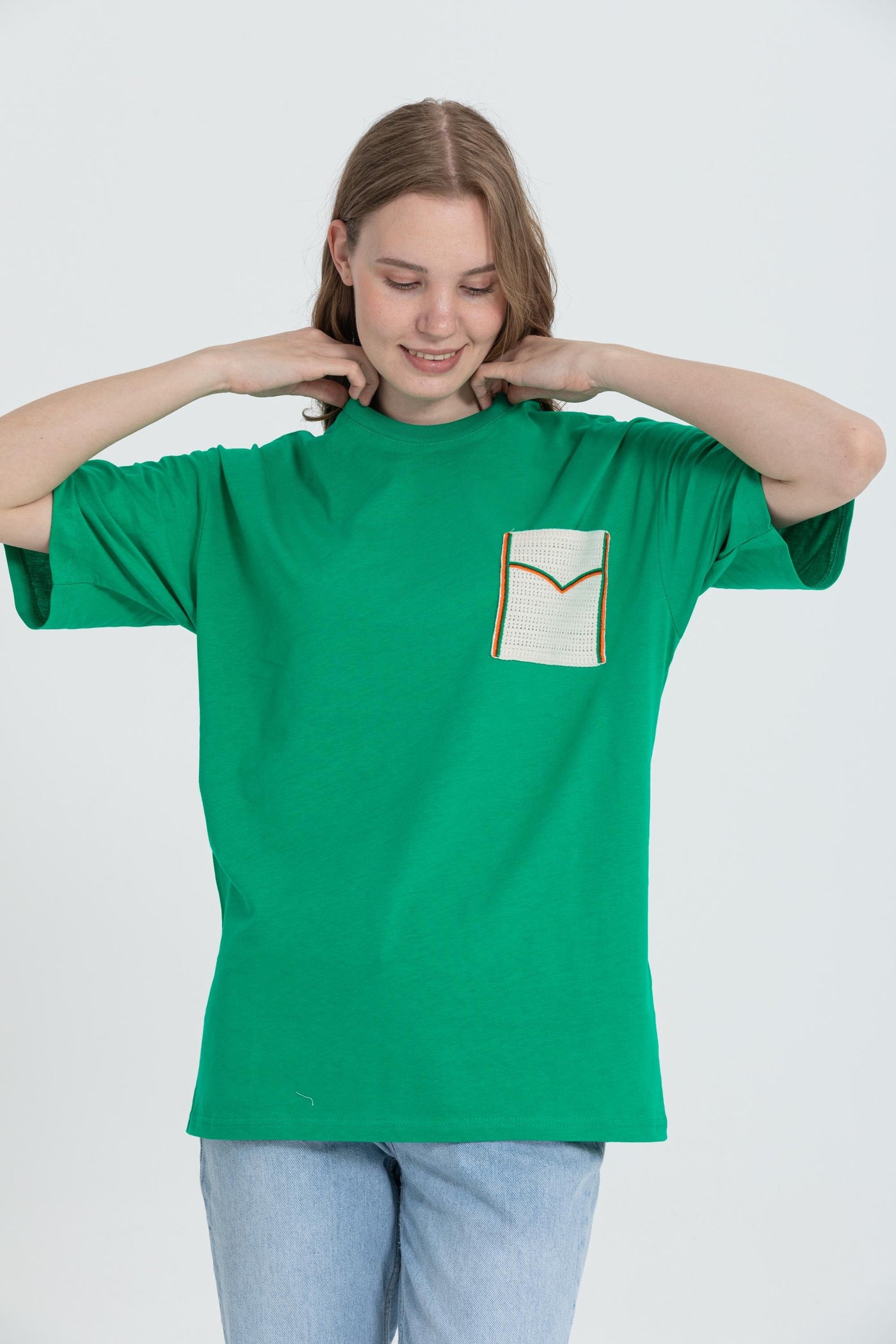 color:green