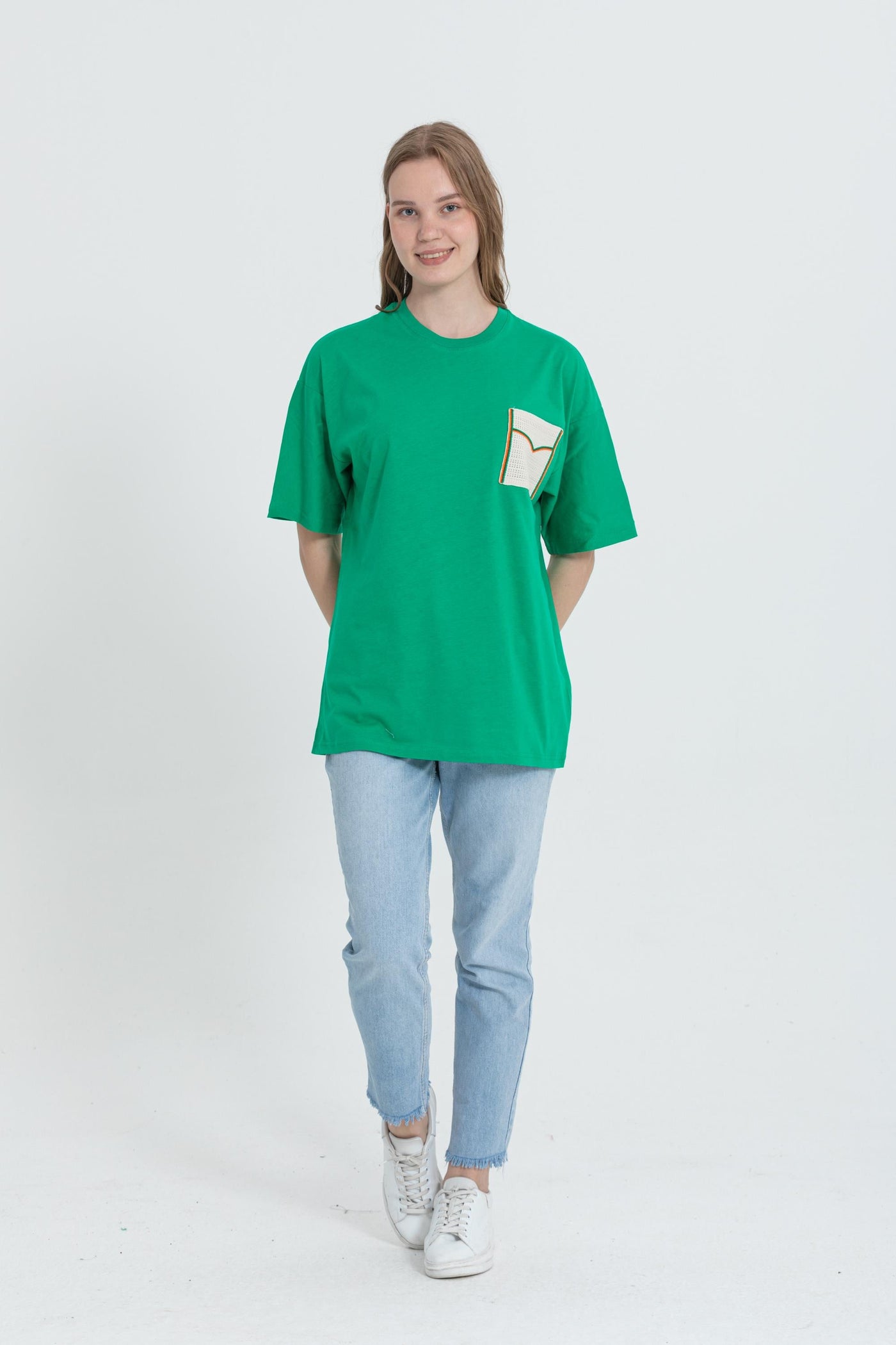 color:green