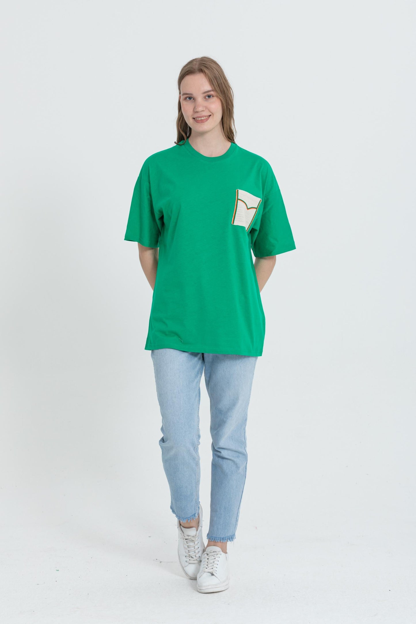 color:green