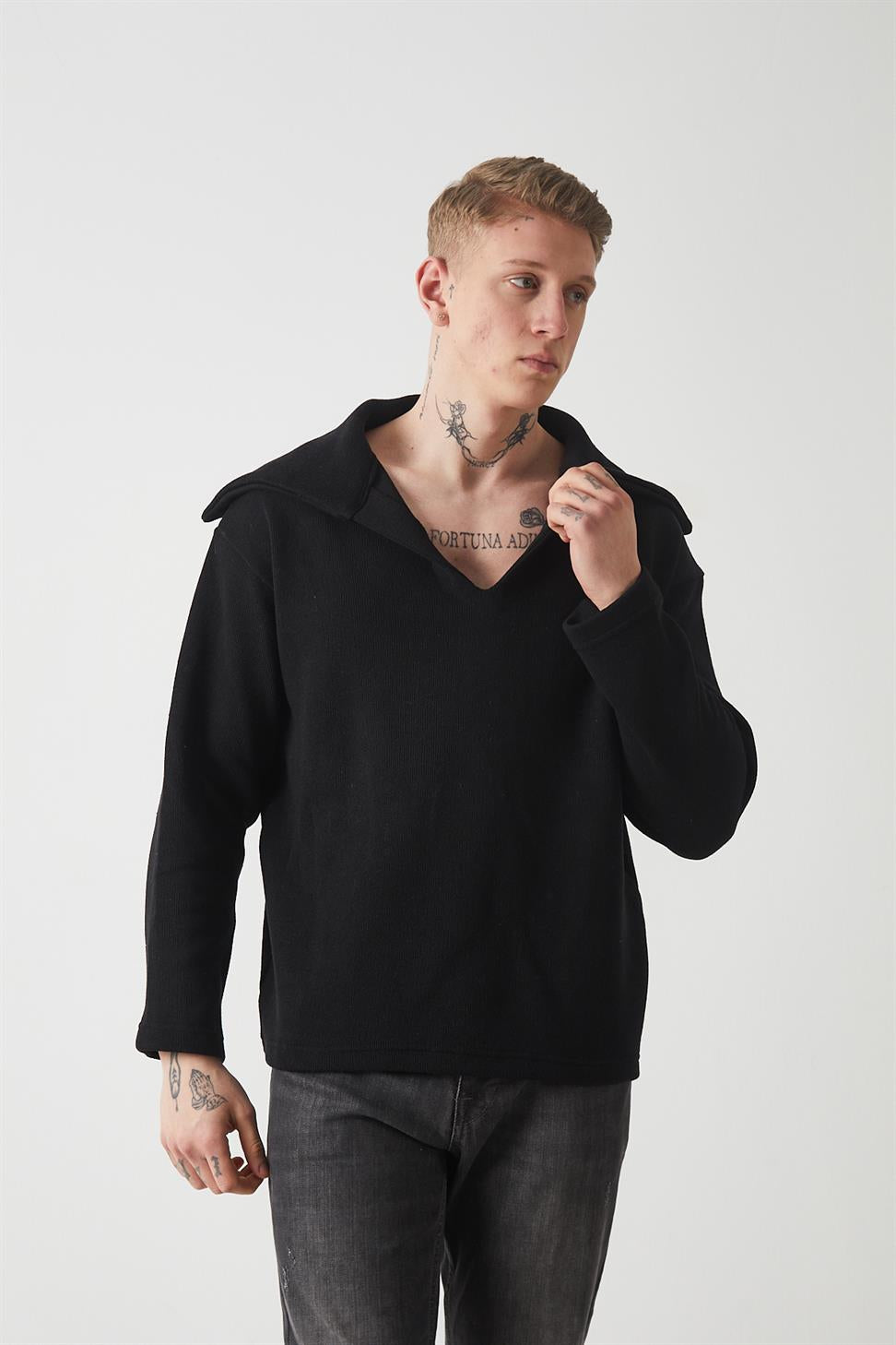 color-card:black color:black
